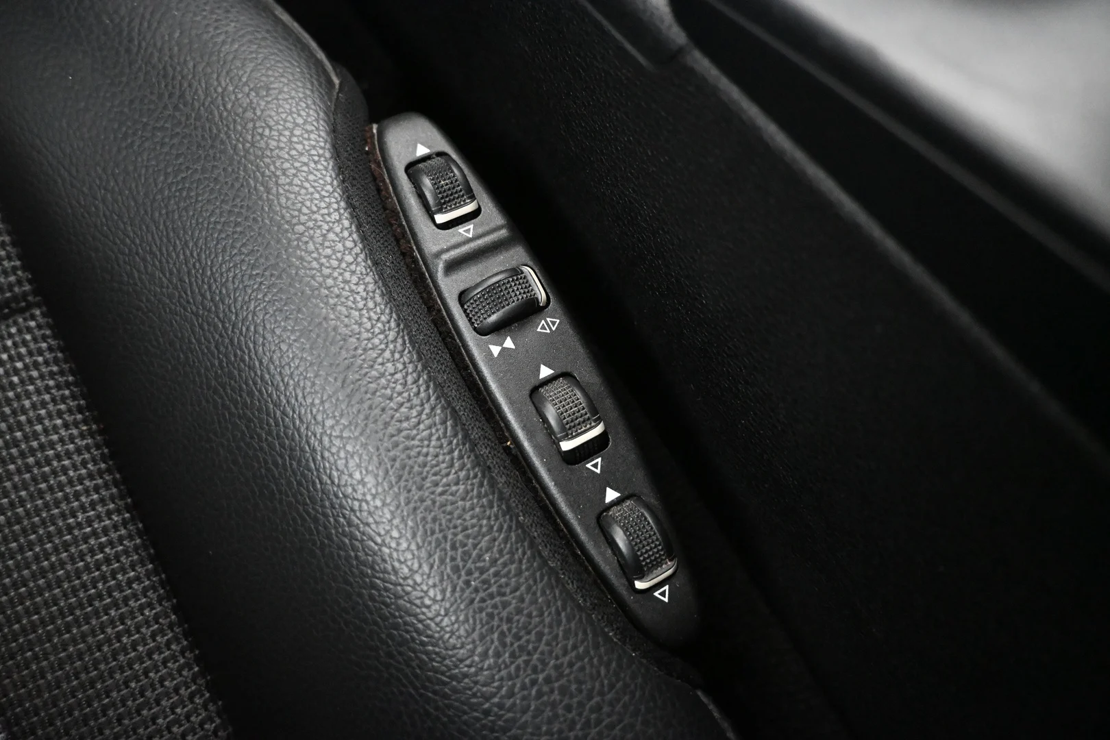 Car Image - 3f1SYfejAbcVJVKIAu1abs
