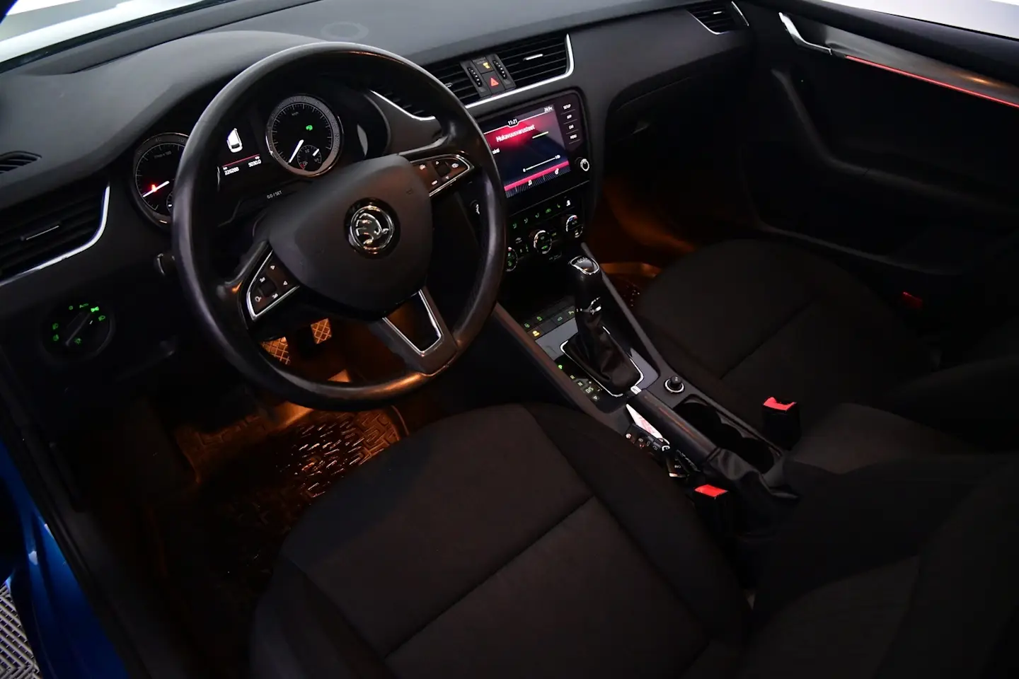 Car Image - 4vDNYKdfHdRANnLGGcENKW
