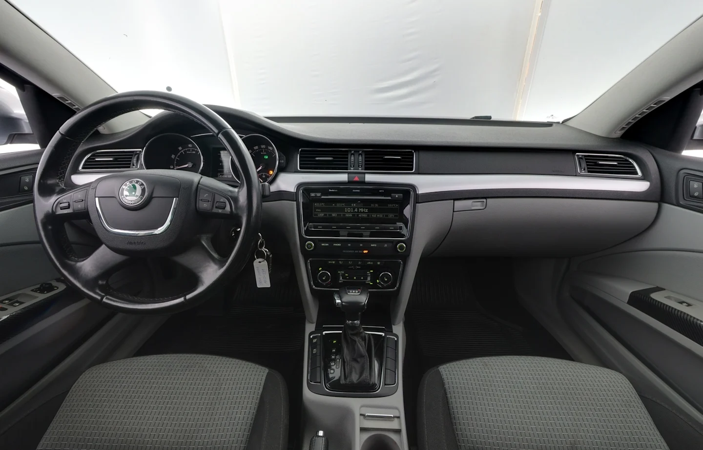 Car Image - FsTkKYT7XoojYjjK0pqFY