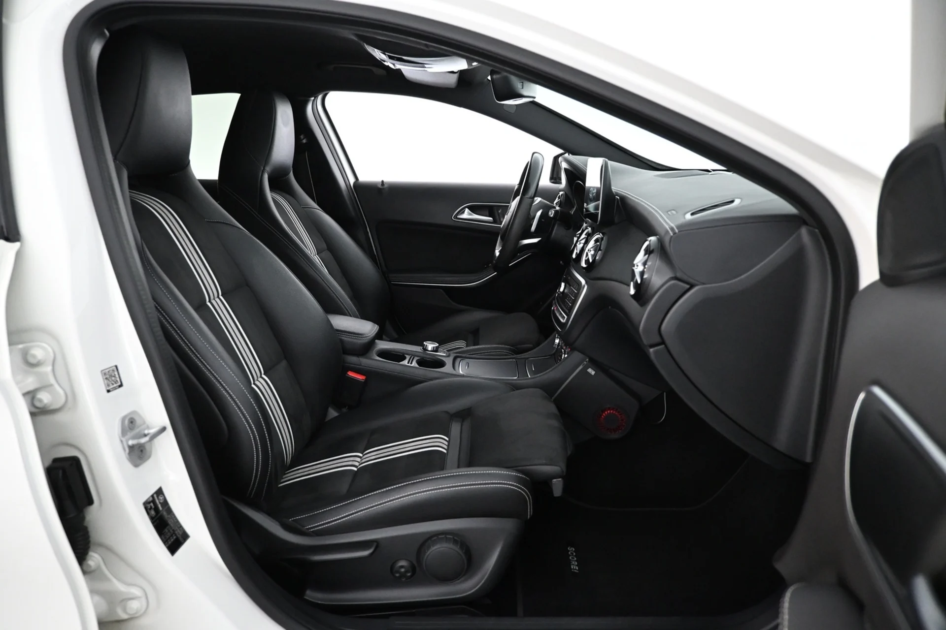 Car Image - 3nWdkD4vL9Yjr4bygW6vxl