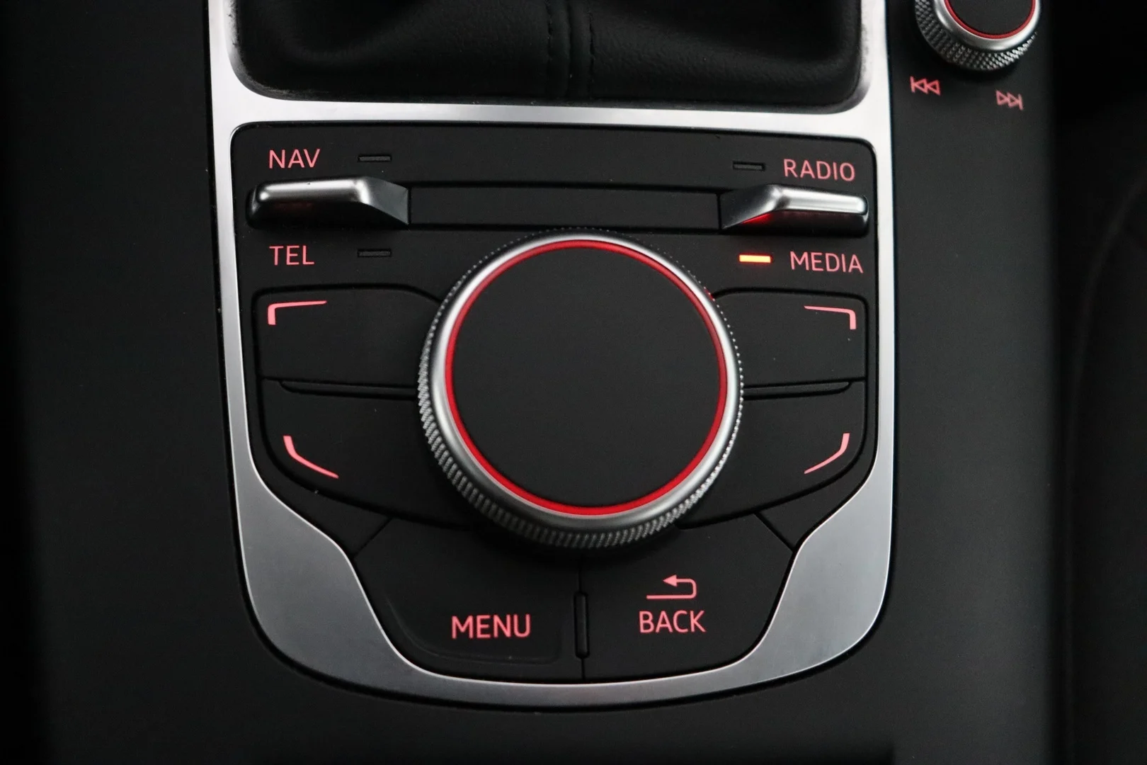 Car Image - 7m4sEBsUTzsYGwVIrvwoSe