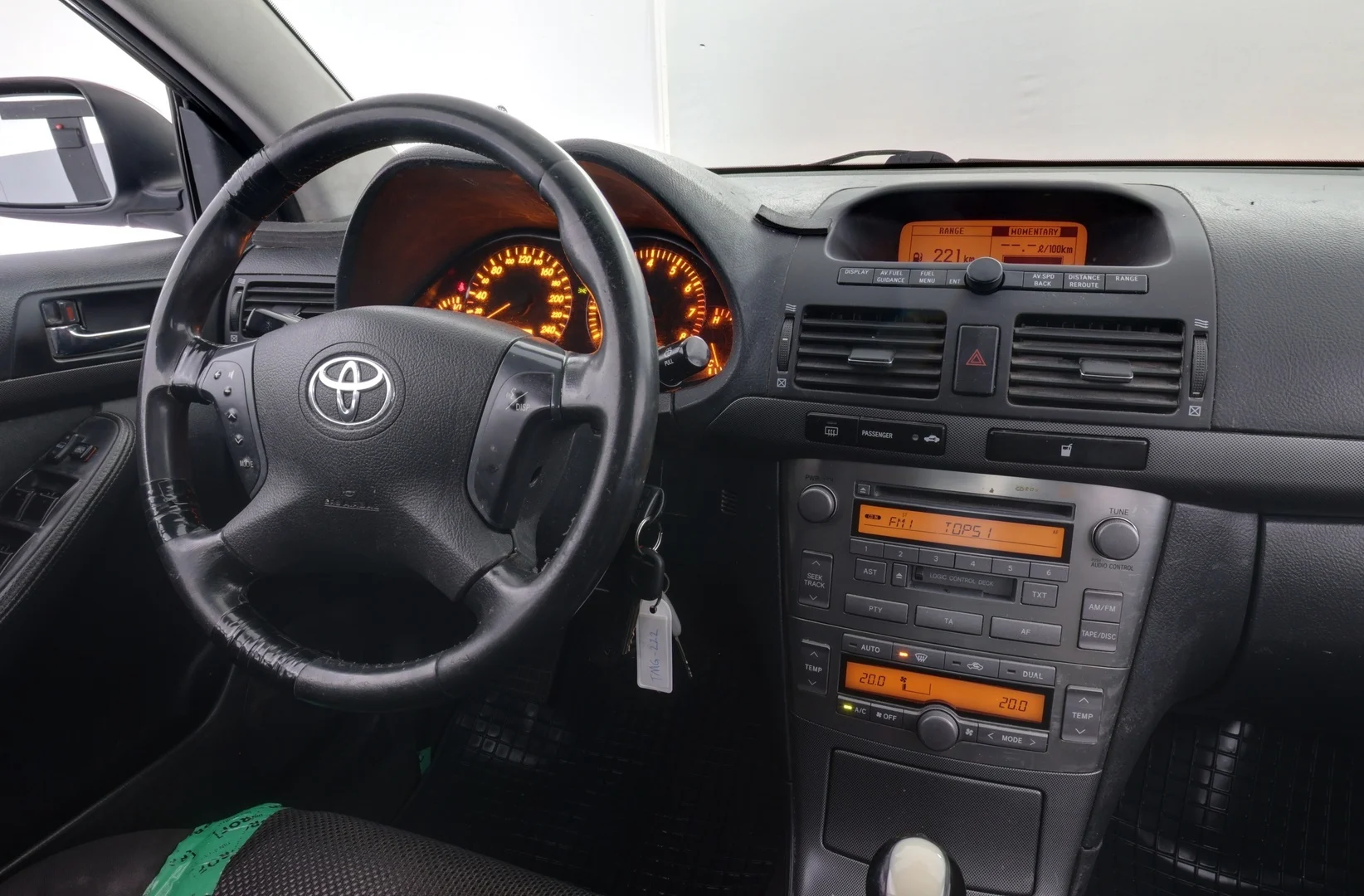 Car Image - 4mFhwrdN5vb82rW8j6AM0L