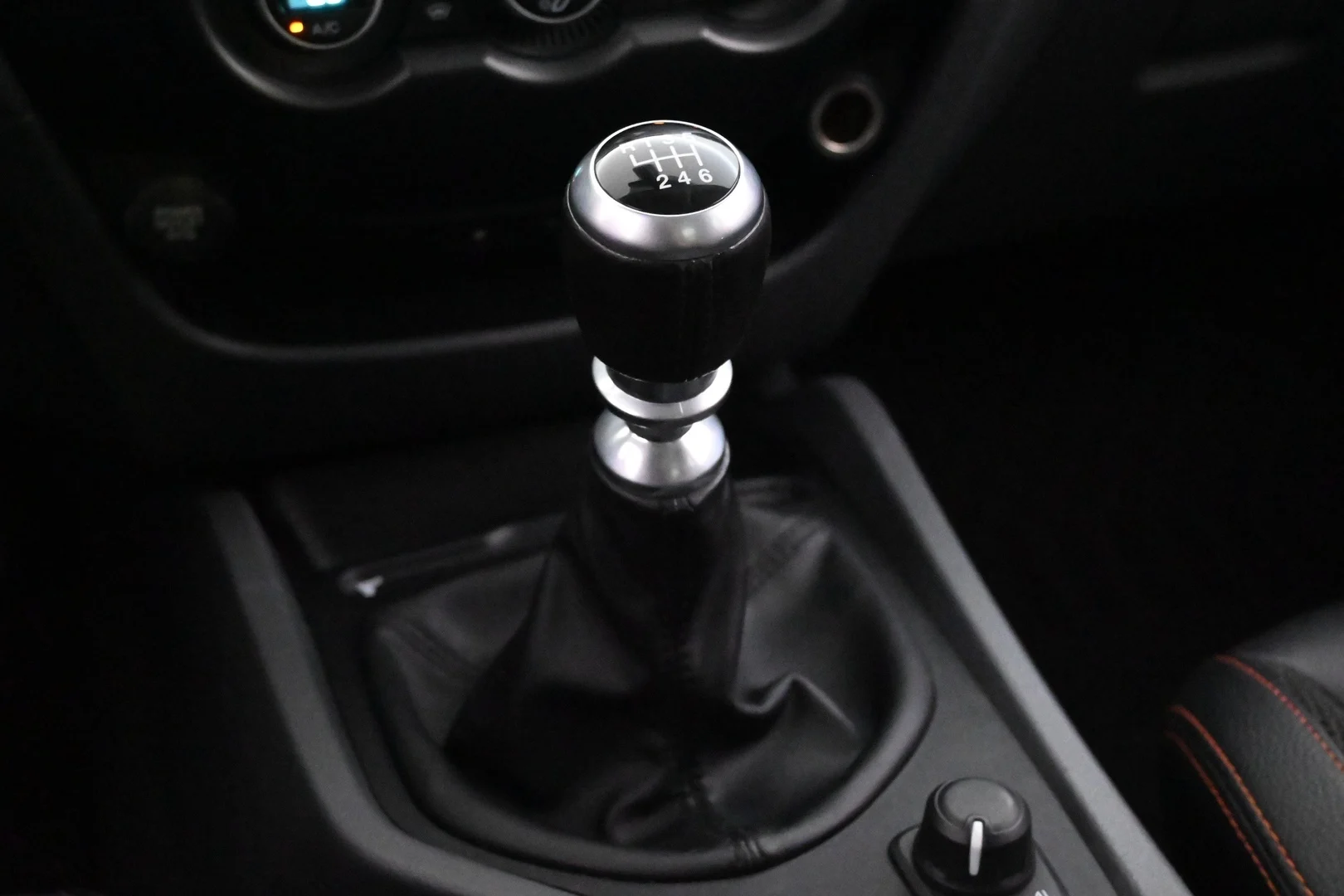 Car Image - 35VUrW69mMnnXMae2KXc0T