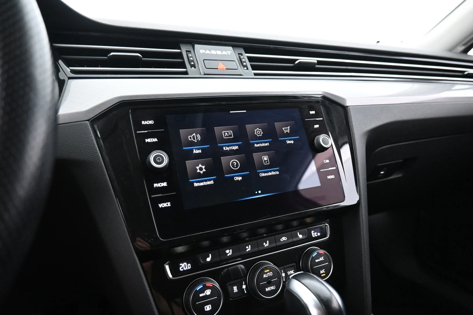 Car Image - 3ZcTS4GAyuLLJl7HdsAbTs