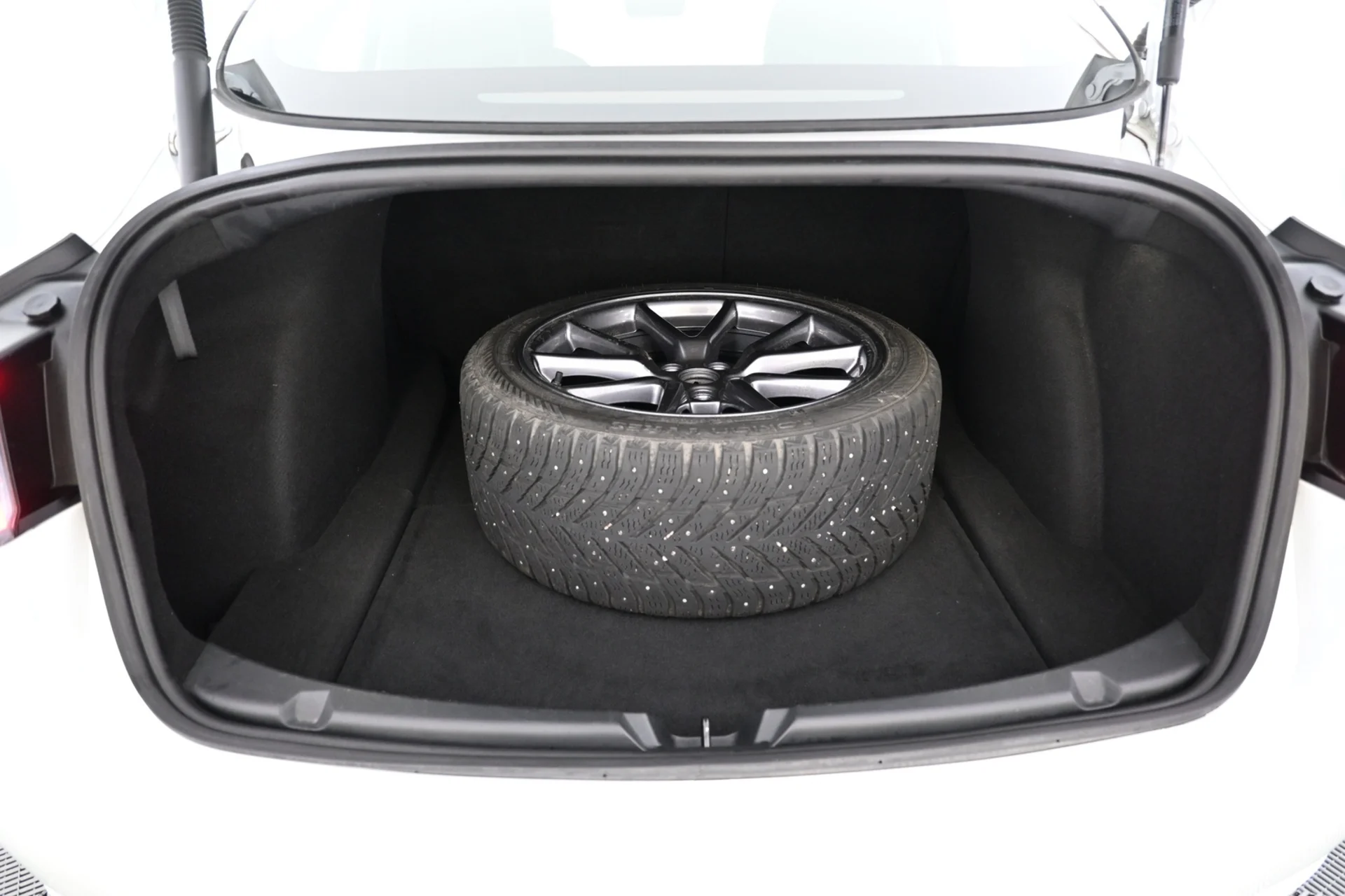 Car Image - 35xsSWekX4mXX6BZjLDEib