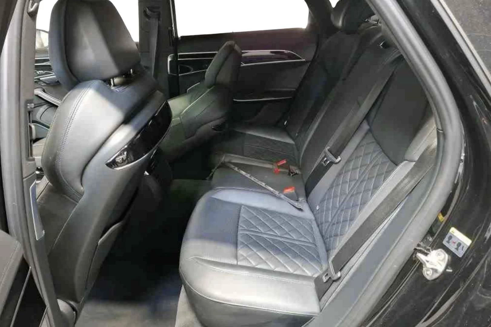 Car Image - 4Ycp6db2vdtHvBmSXa03gh