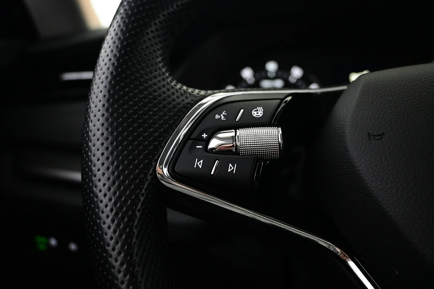 Car Image - 3uVMtxJLzb5wDMudNg5px9