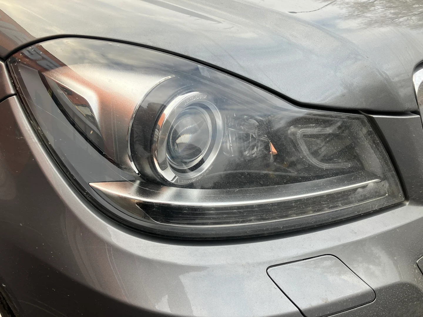 Car Image - 52kPG4AMbWgUFP83wIx5E1