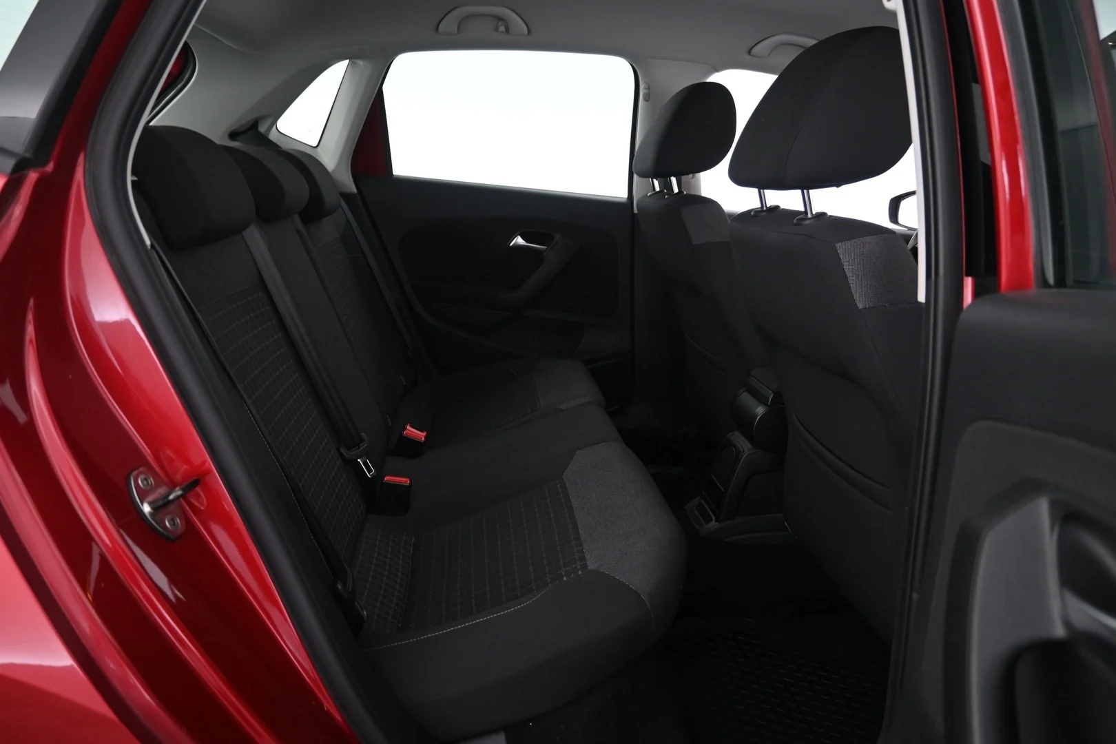 Car Image - 4YWQYkJFVeVsLOaJwW20iL
