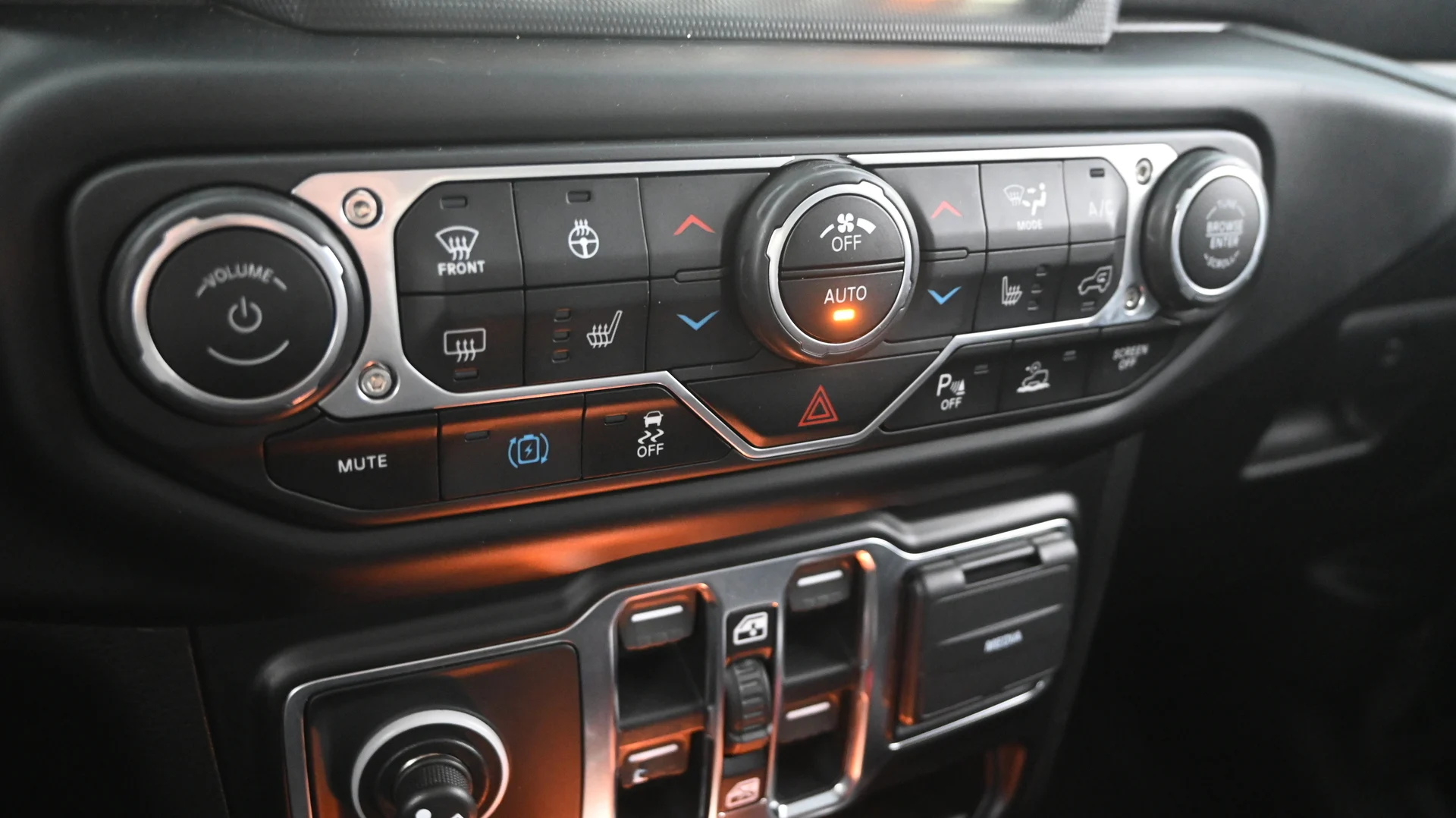 Car Image - 1ztHlB1r8Y1Filt1qtiBnD