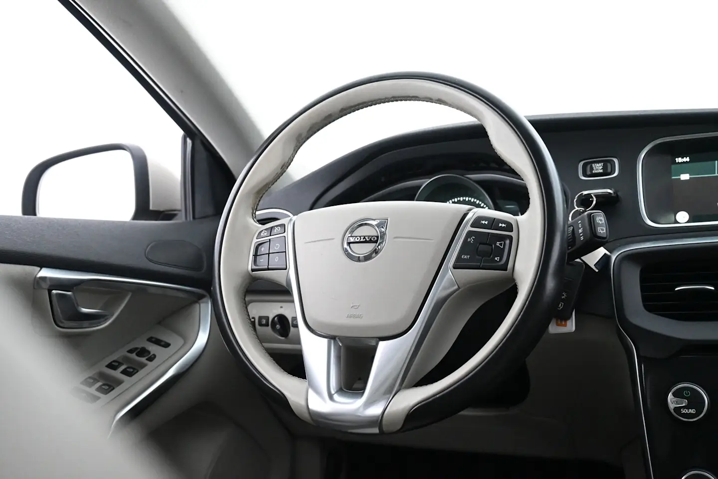 Car Image - 4ubUxjz9B5bBrzK9IrC1Af