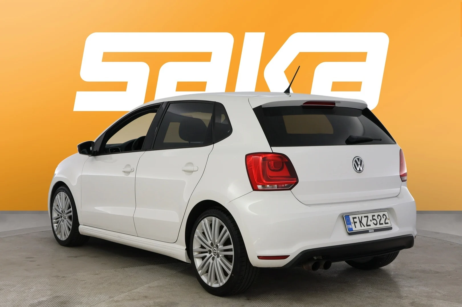 Car Image - 7DmUccrRgoLY32uGaYodFj