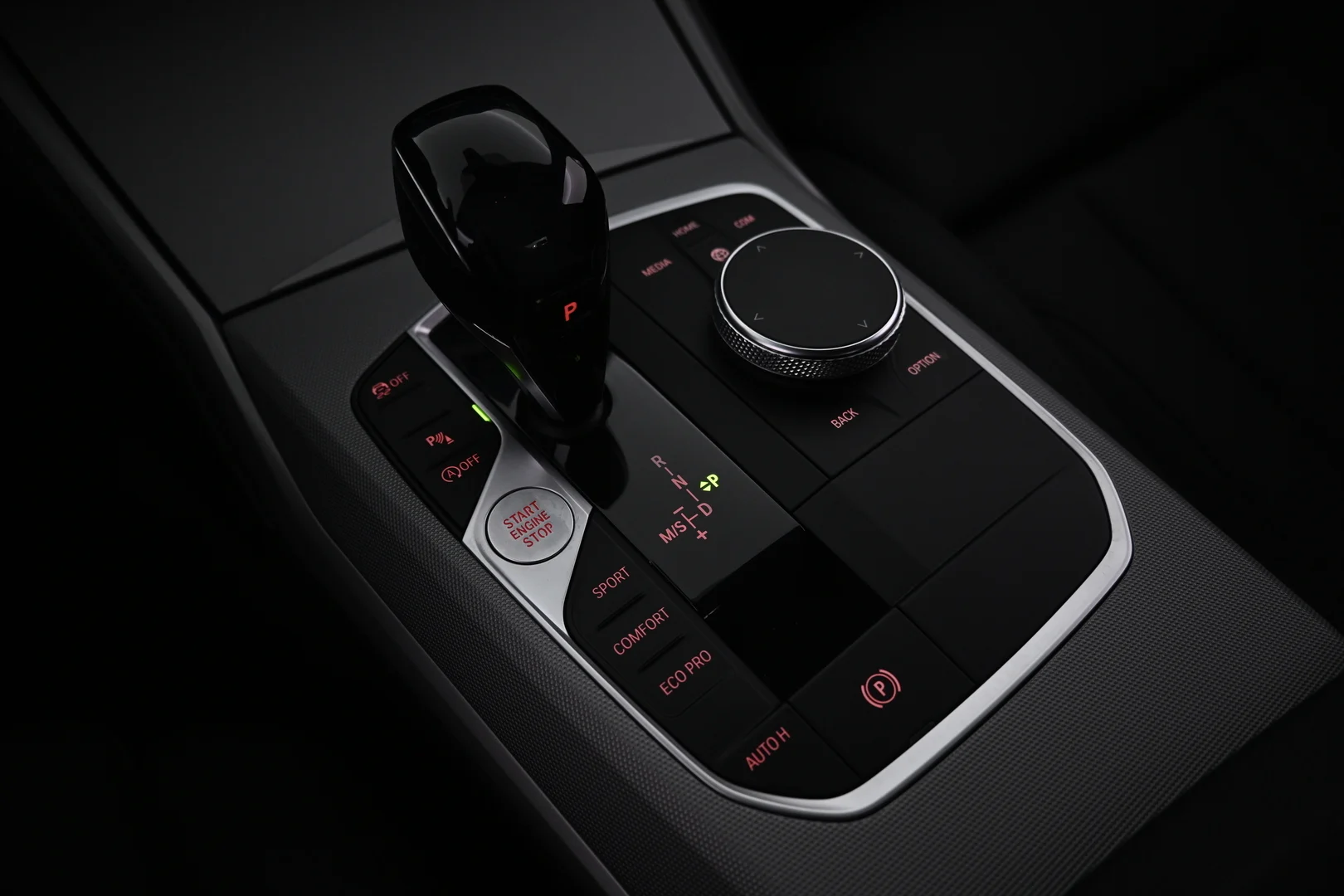 Car Image - oicI0oxzlmAR0Cd6Df4PG