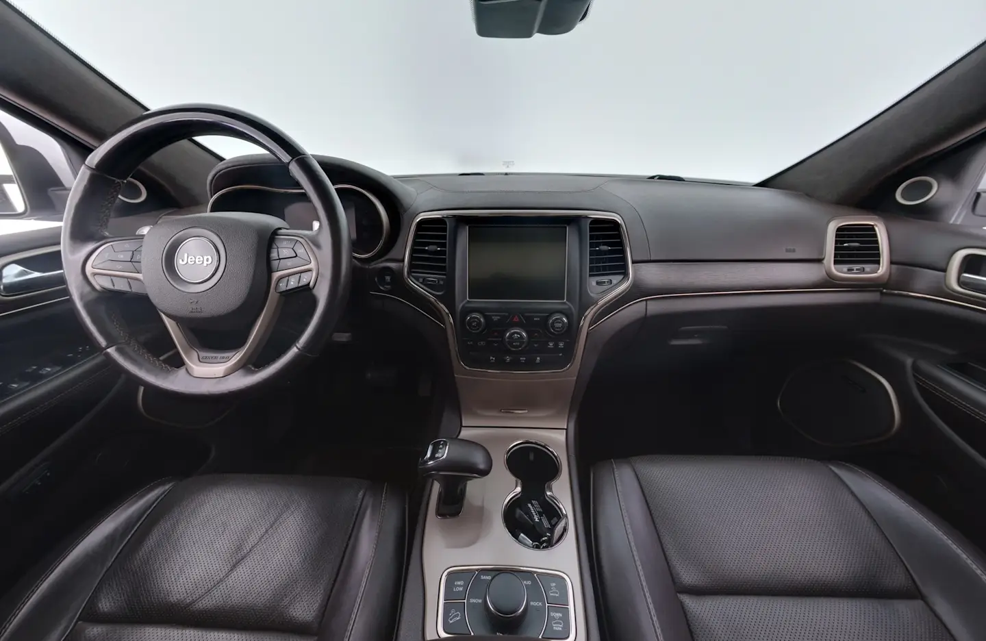 Car Image - 6qkJmFHvseHUFCLZQxjD83