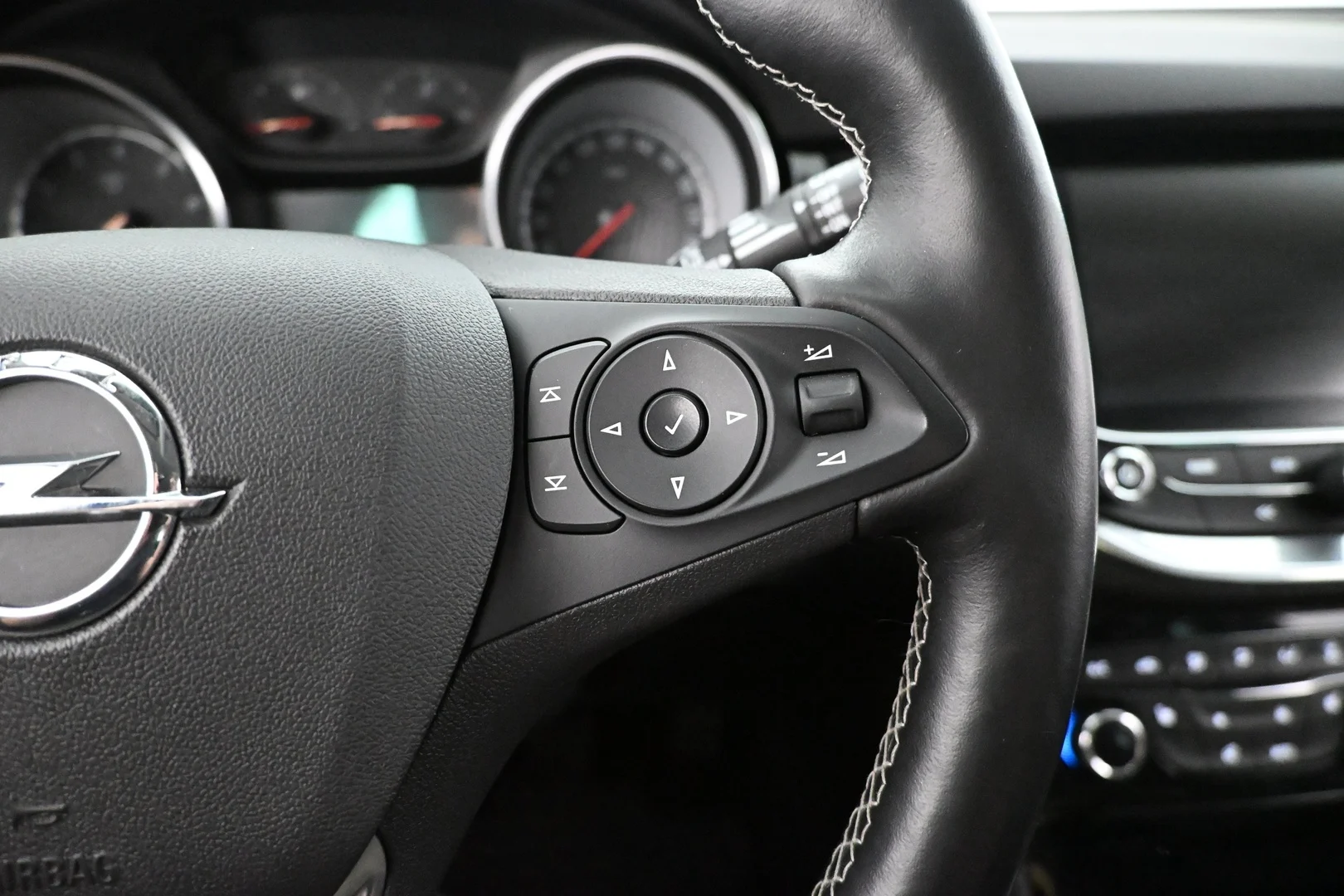 Car Image - 3DMjYhwuPzVpYs0pRgcfFJ