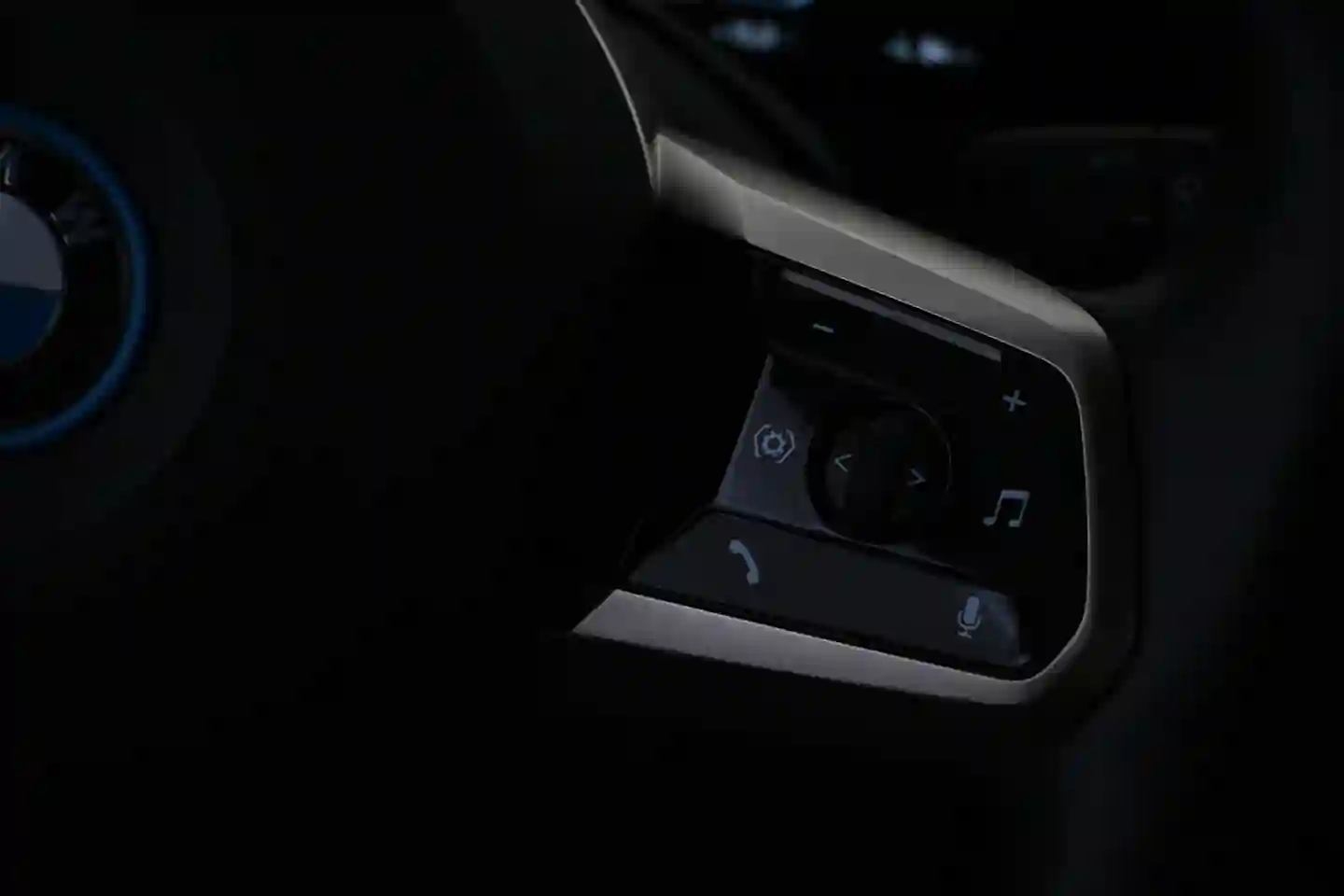 Car Image - 6KGvjyUJIPwCg8erPRx2hh