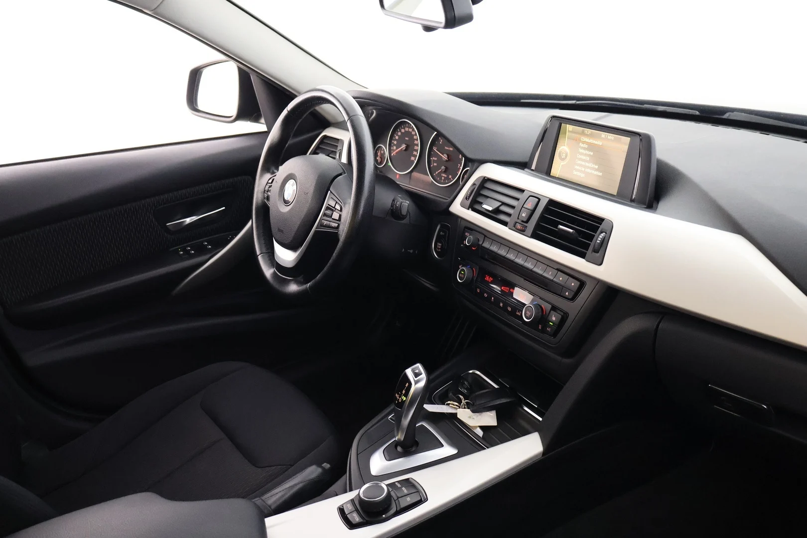 Car Image - 1WgR3psaTJGDMxXJaMqDlf