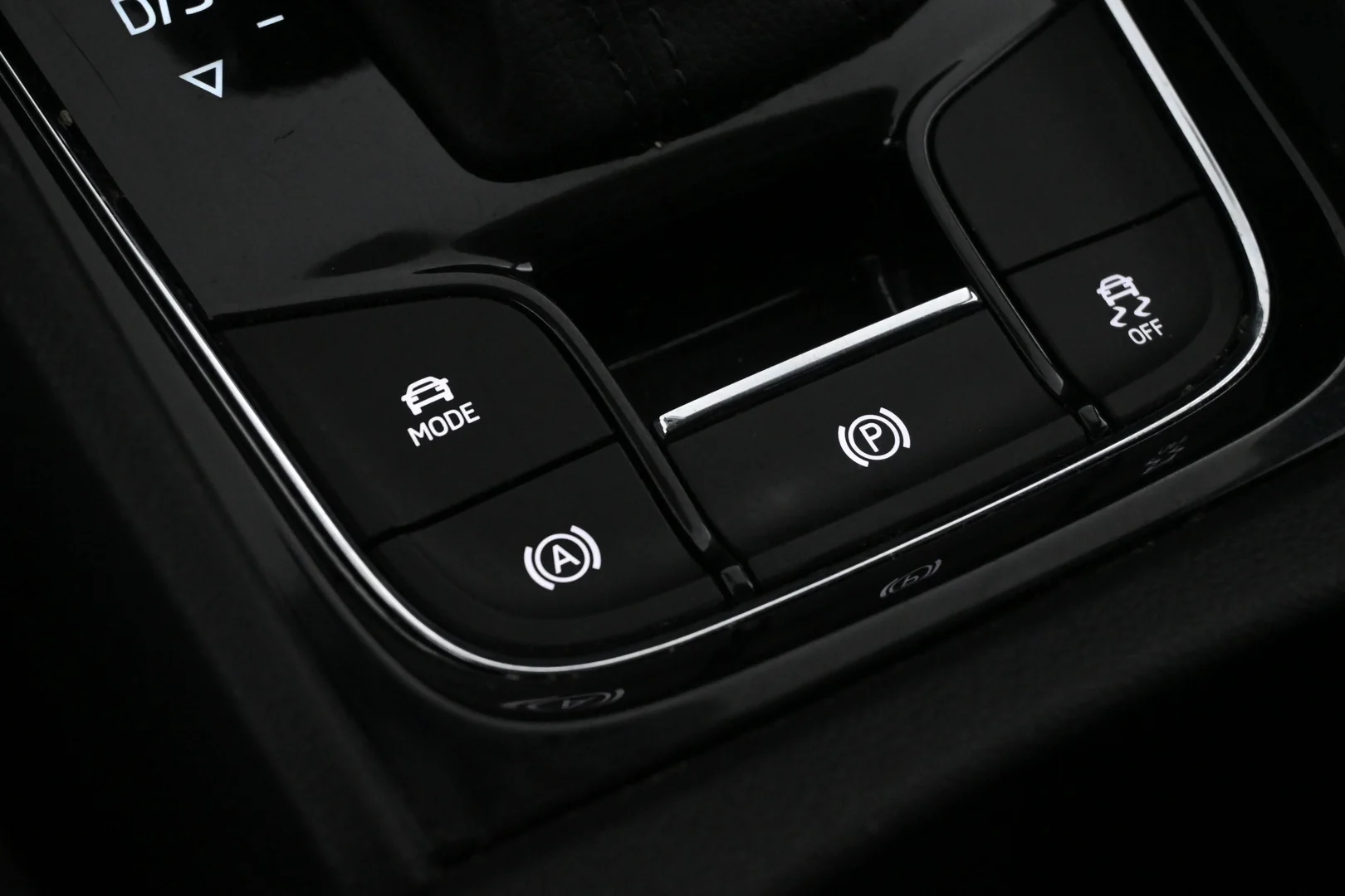 Car Image - 5DtuxscPTD3RSYUuevn1hH