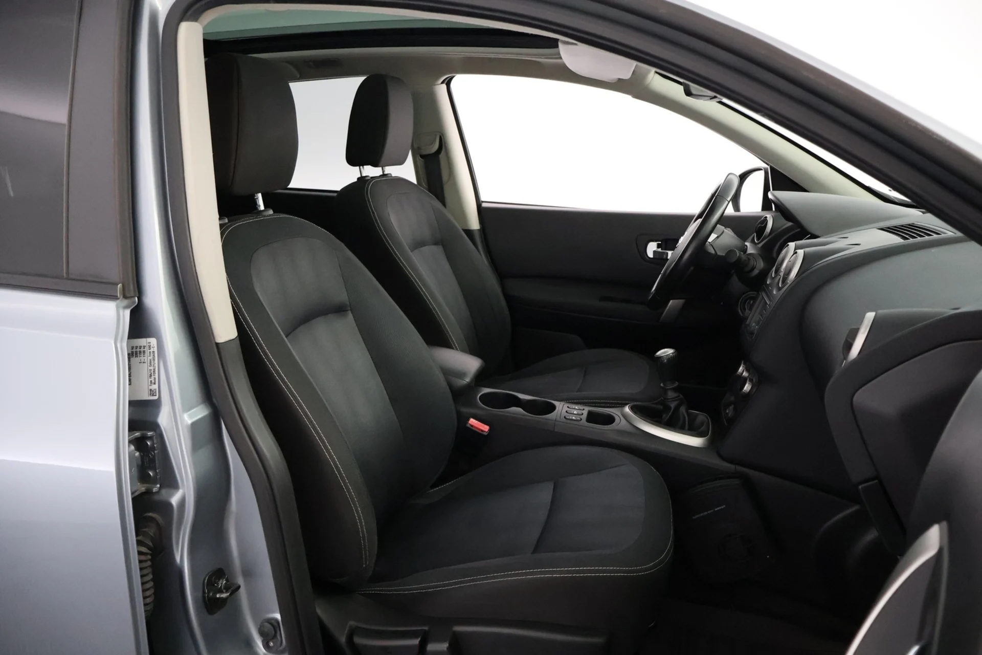 Car Image - QX4YpcJYZbmFztY08fuFj