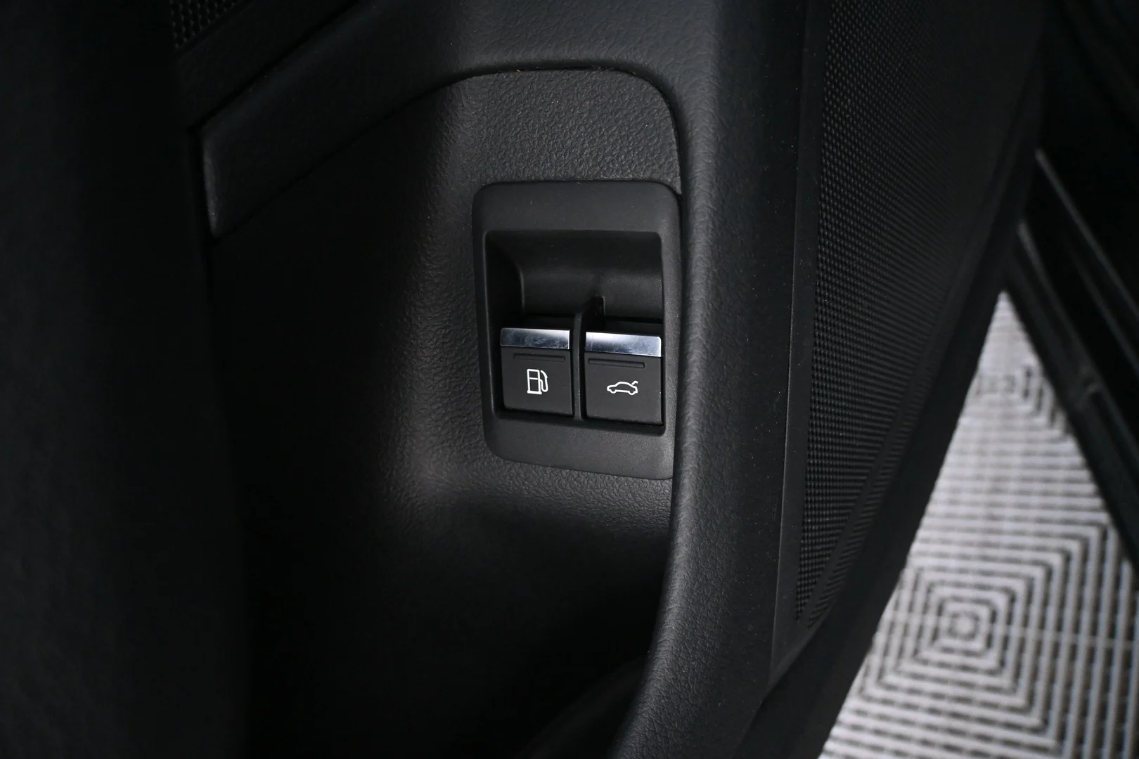 Car Image - 6IKm2cX4jybm5u0HHEFy8t