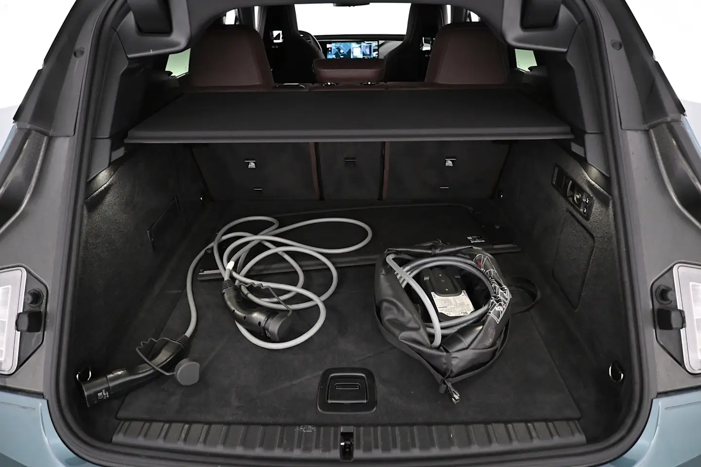 Car Image - 691eIaxDq35byf84DXfH5F