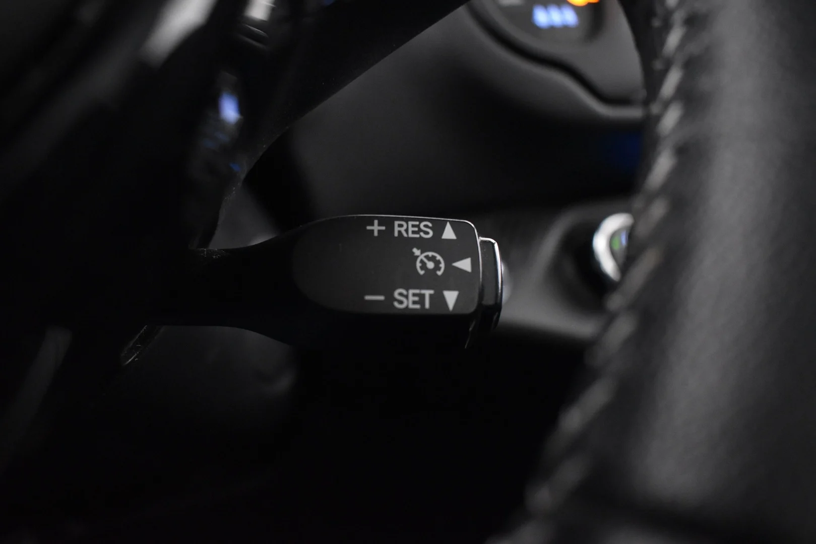 Car Image - 6AUnB3GlTlxyVLmGLVh8xx