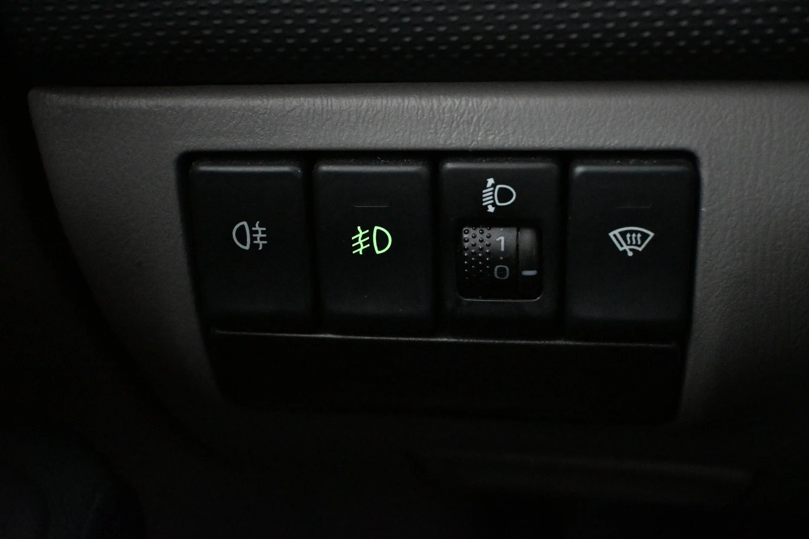 Car Image - 4IGUUeXgDLogrjfowIsajT