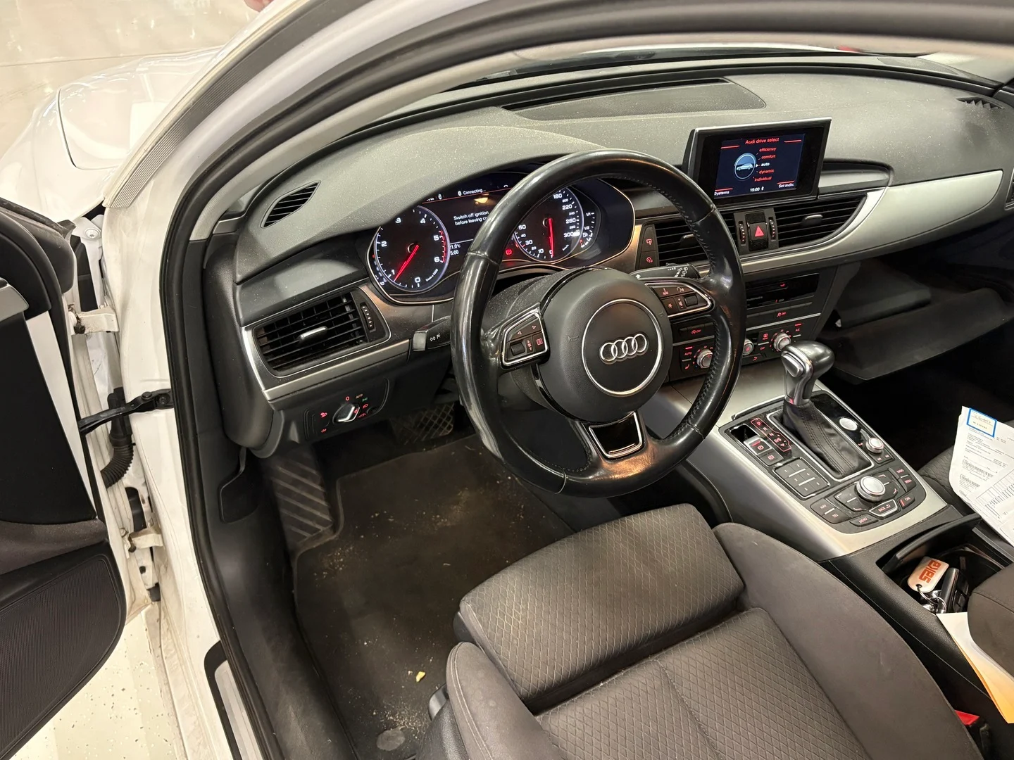 Car Image - 2bJepQAW0s6KKOXx9vJkx4