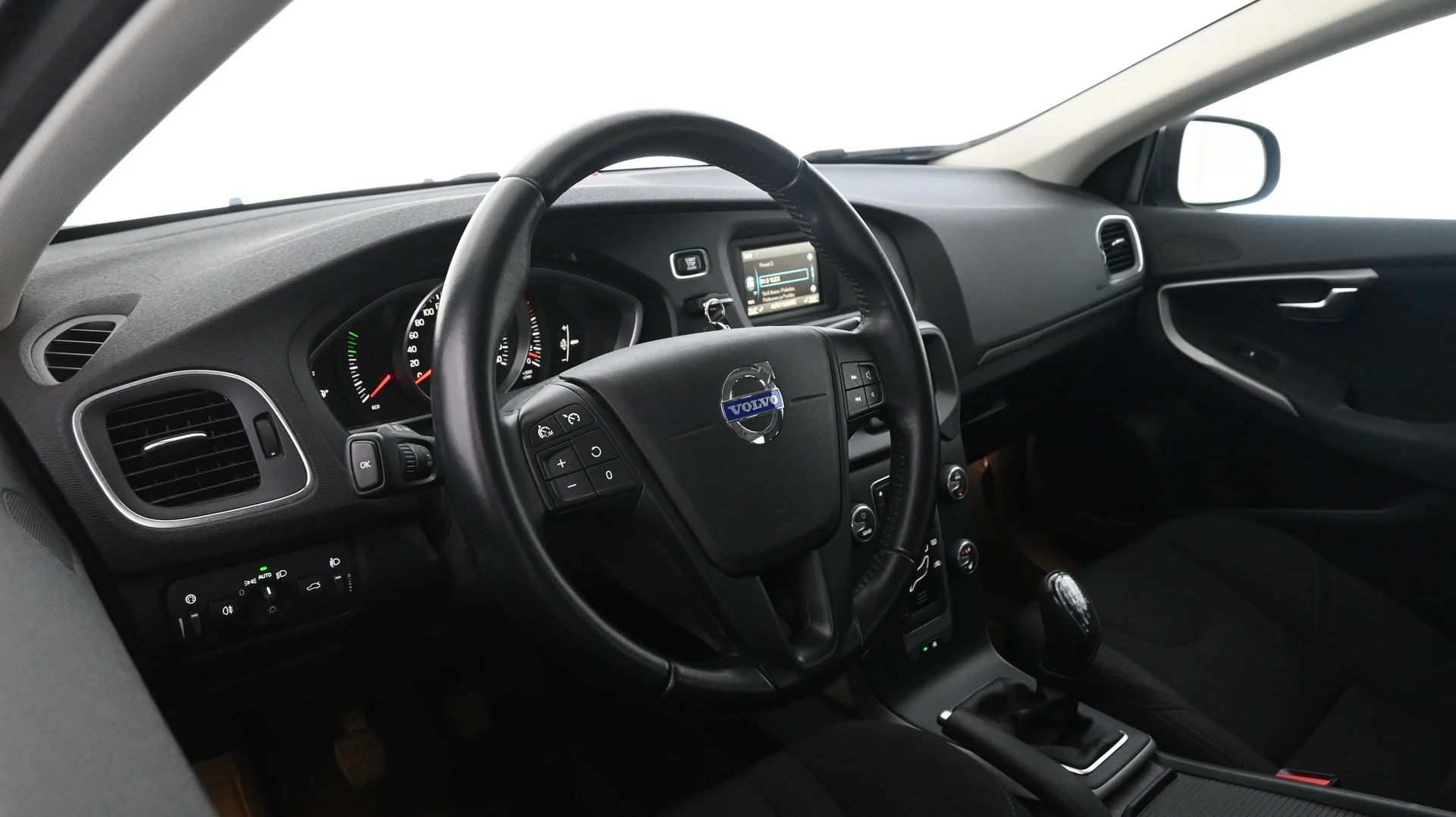 Car Image - 1VElyvwluIhlYxrUwJSDkI