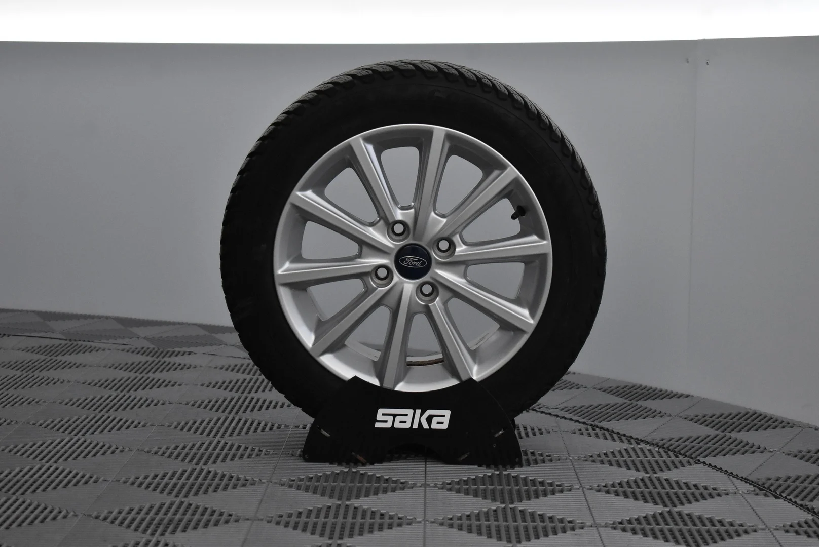 Car Image - 2HlfQZX8KvKhwKJtju3MEG
