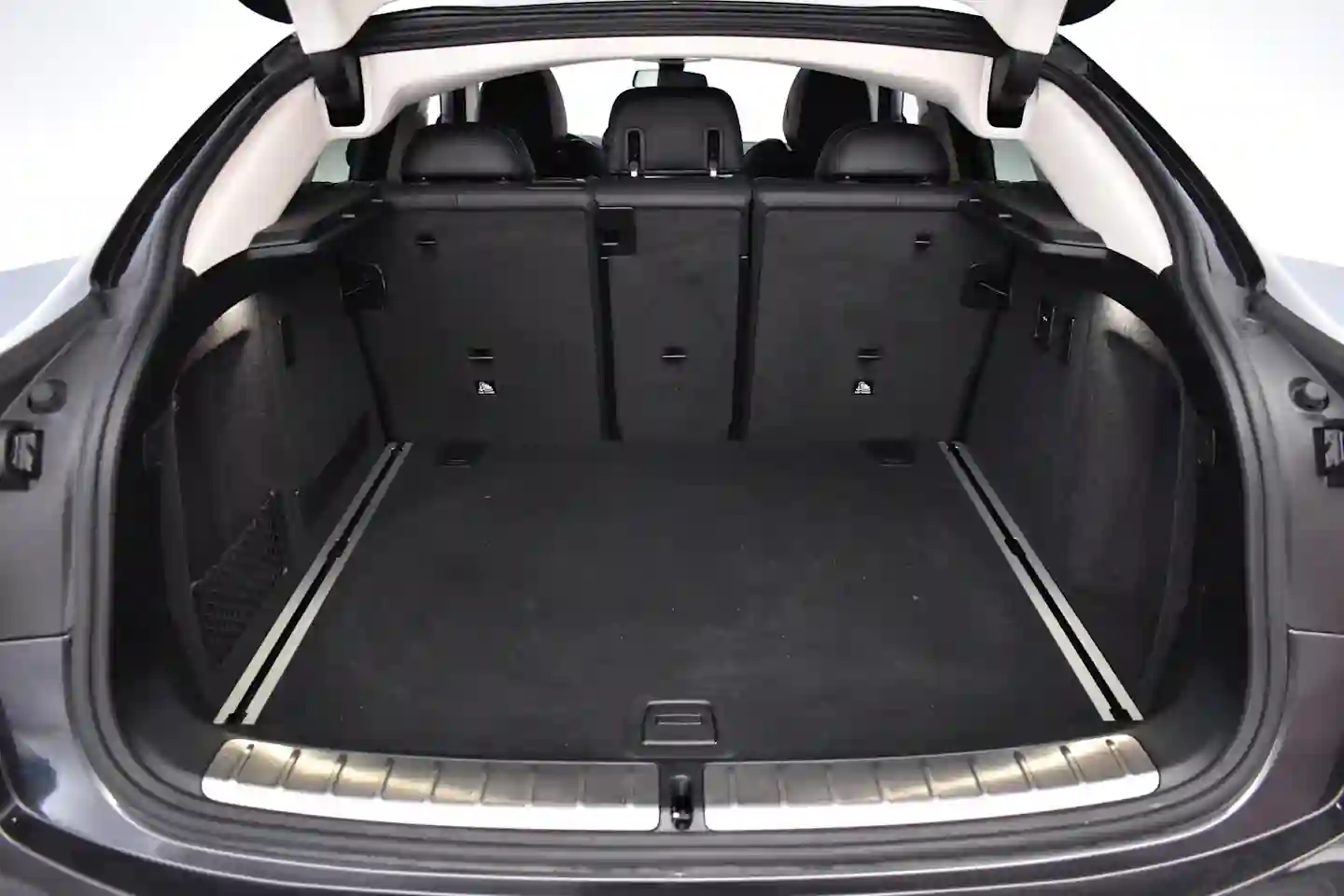 Car Image - 4dNVP0rMG39q8JESkqjCt4