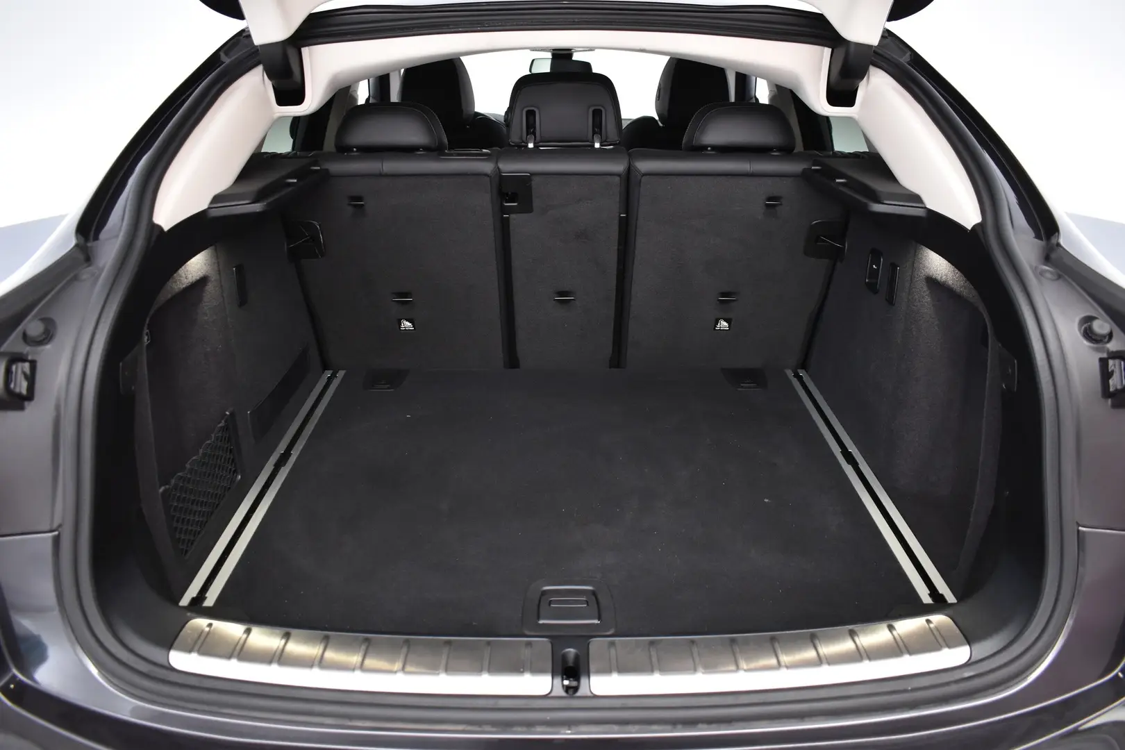 Car Image - 4dNVP0rMG39q8JESkqjCt4