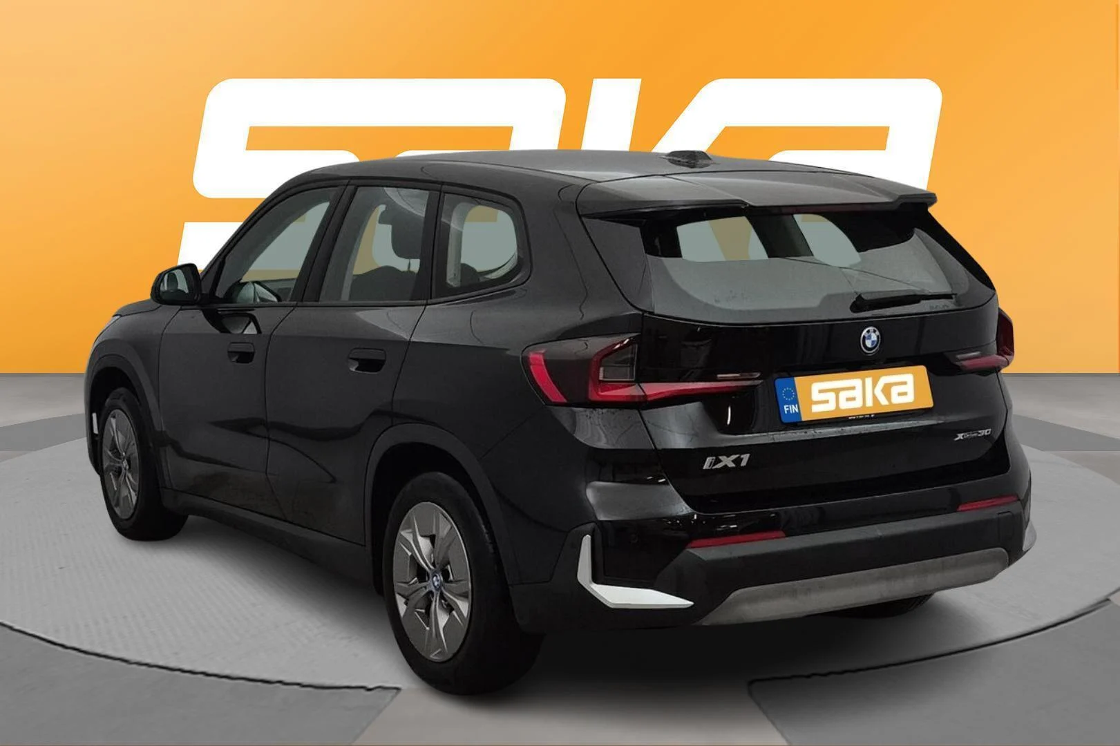 Car Image - bM3HKuTFaxpM4lwL6axQO