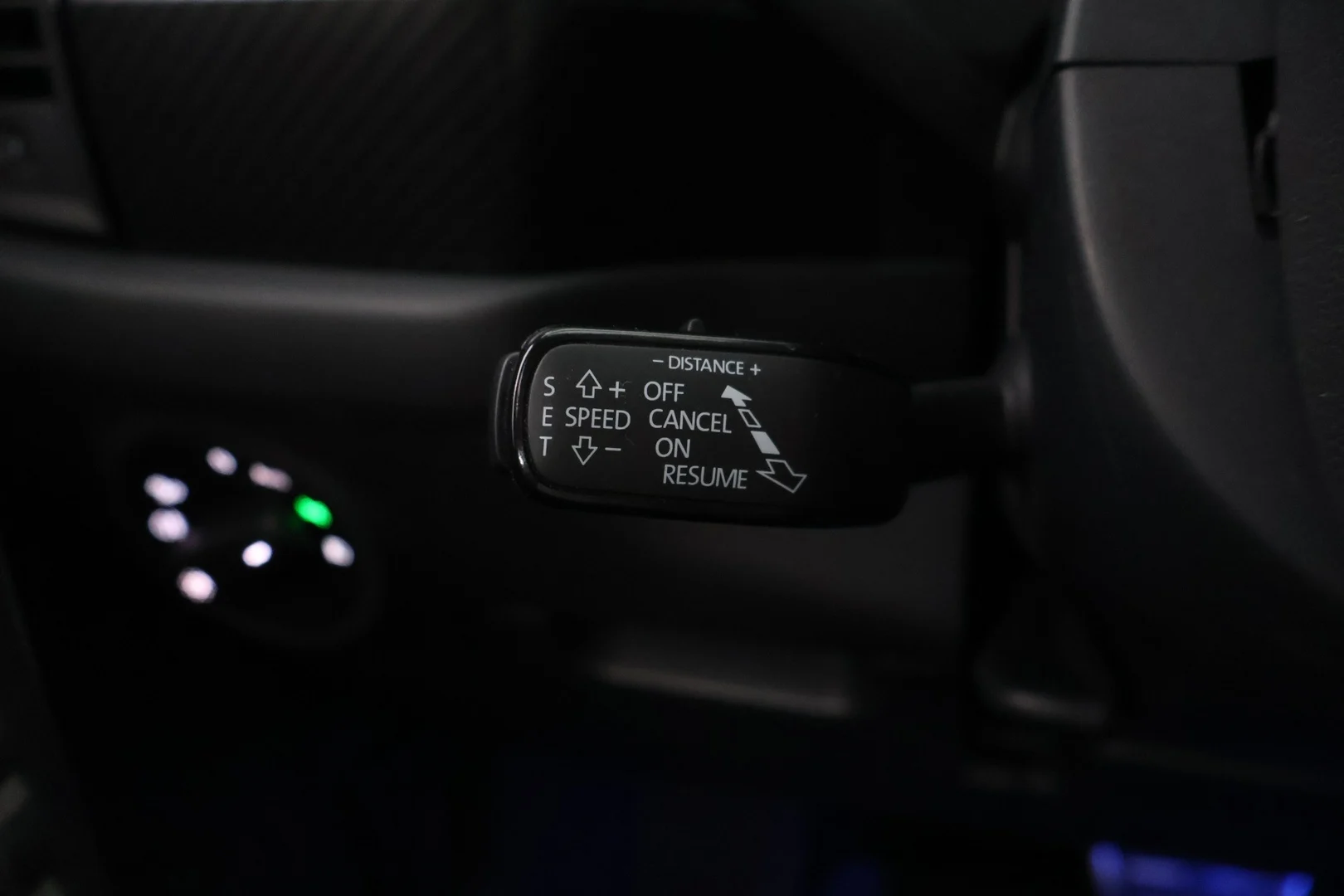 Car Image - 5Q7TPXnHgjJXTB5Whzotox