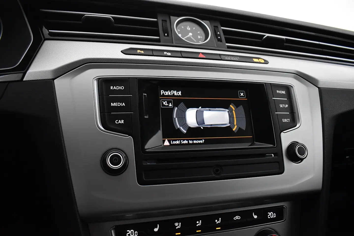 Car Image - xeNeqONuDRp5BkaNrEHwR