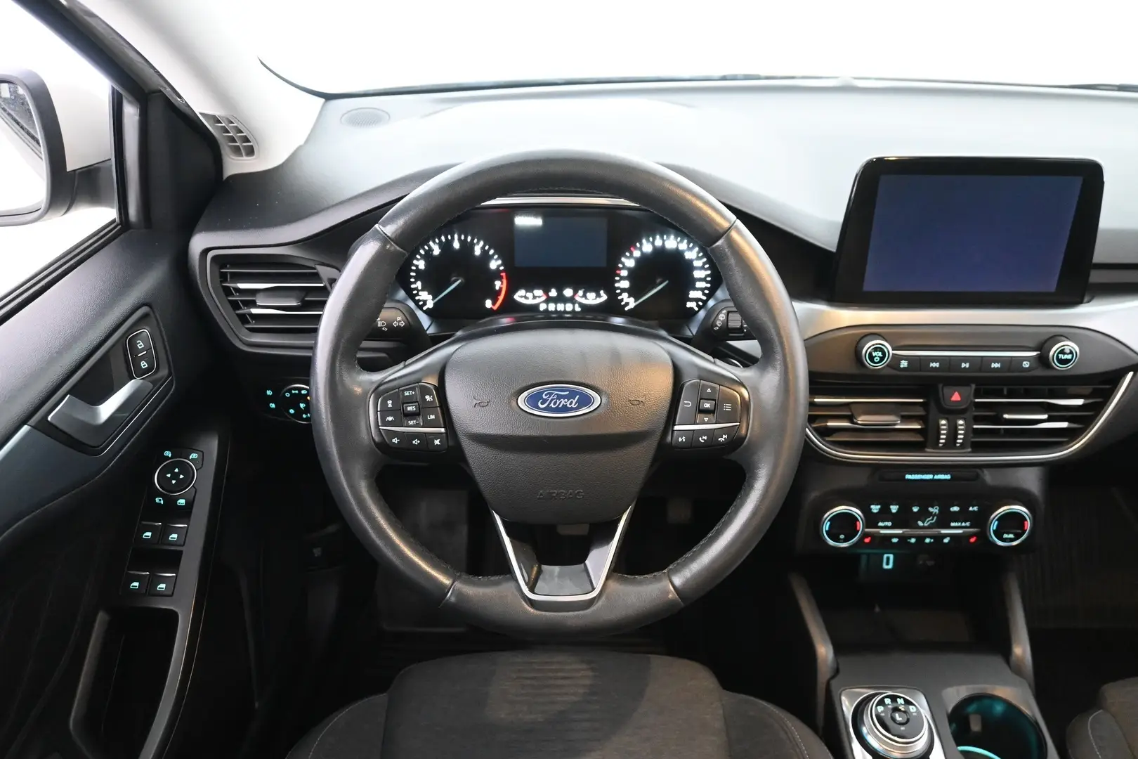 Car Image - 20DaRFrVug2BgdBYiwq86Z