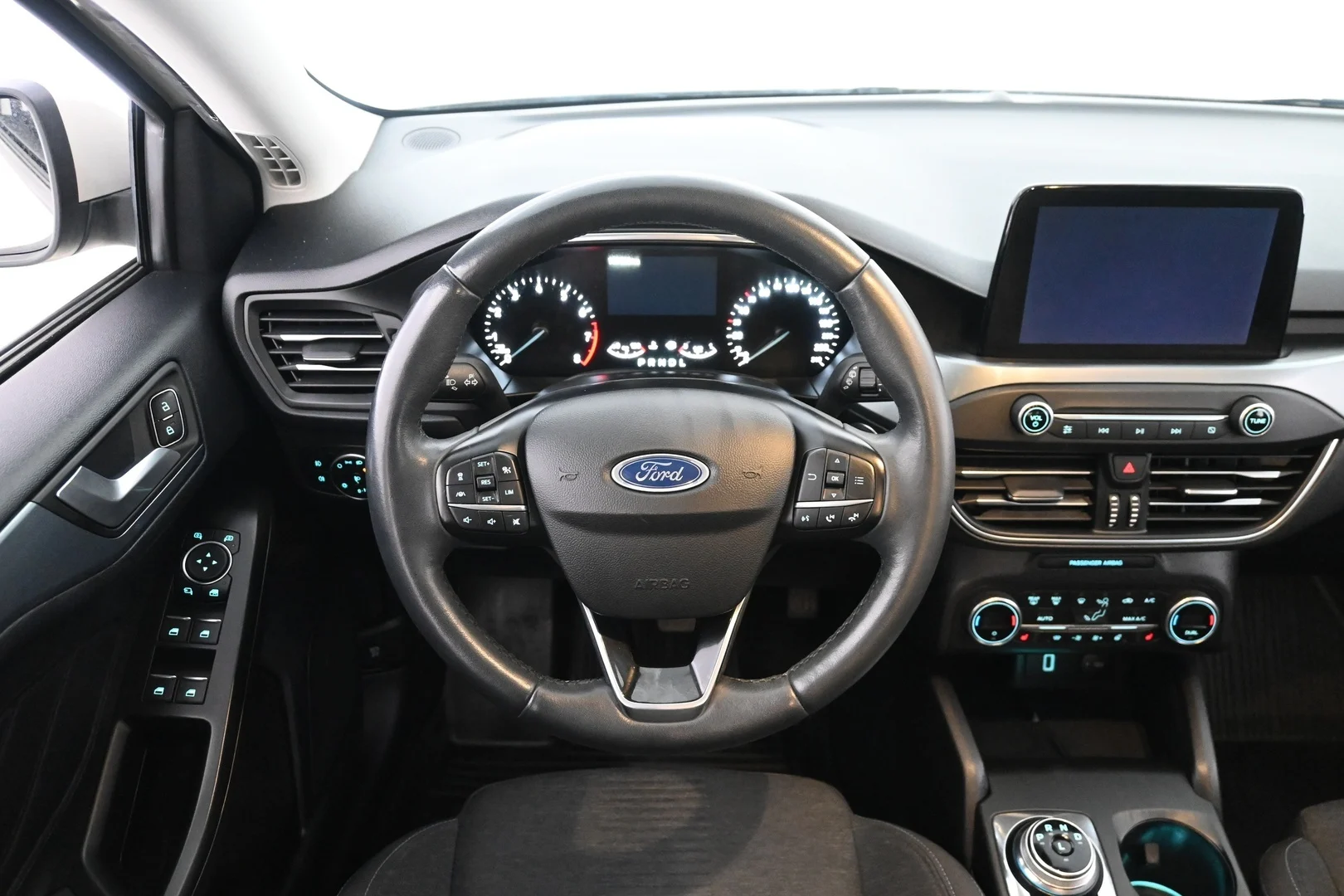 Car Image - 20DaRFrVug2BgdBYiwq86Z