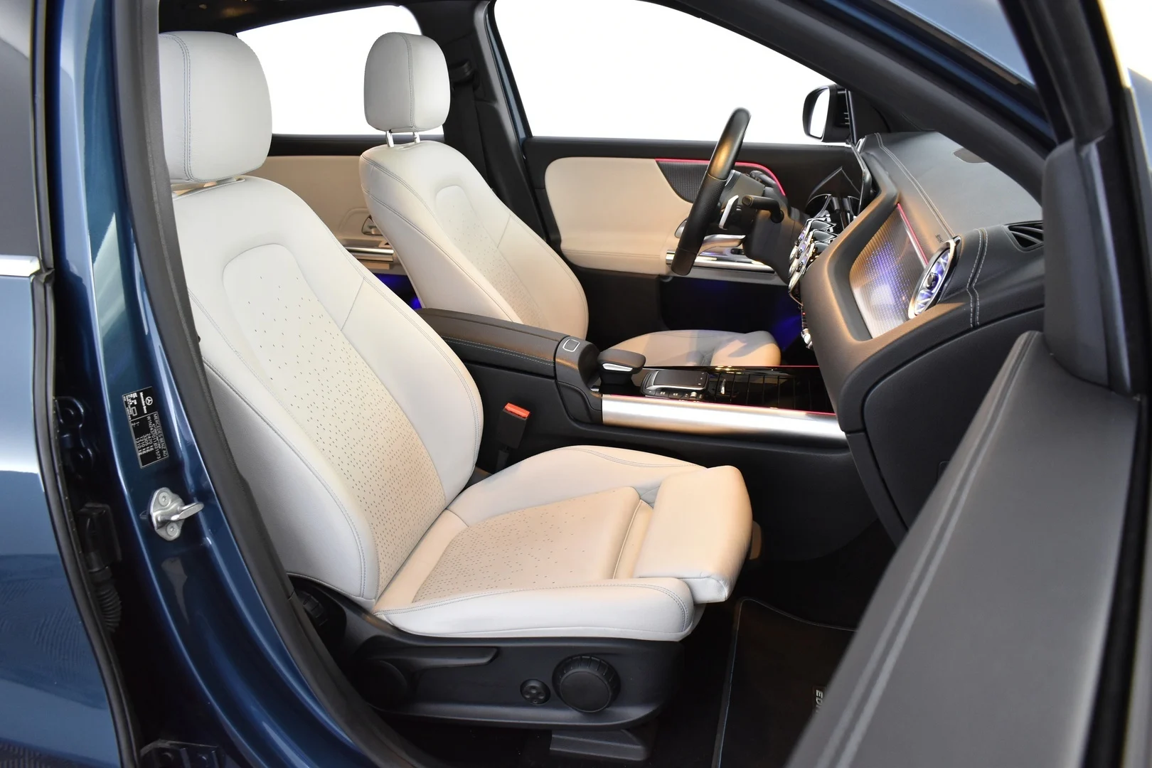 Car Image - 1VVolDEw4mGCXEQj9h54lW