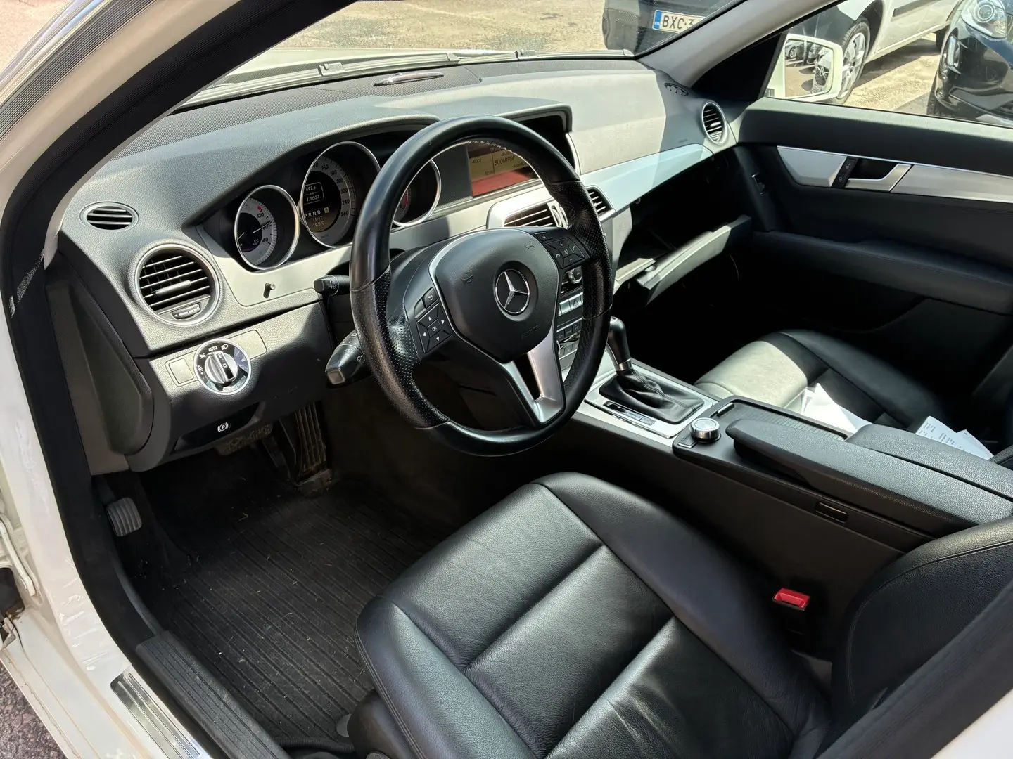 Car Image - 2HiiXLhvZCz2KS7G0jc2kR