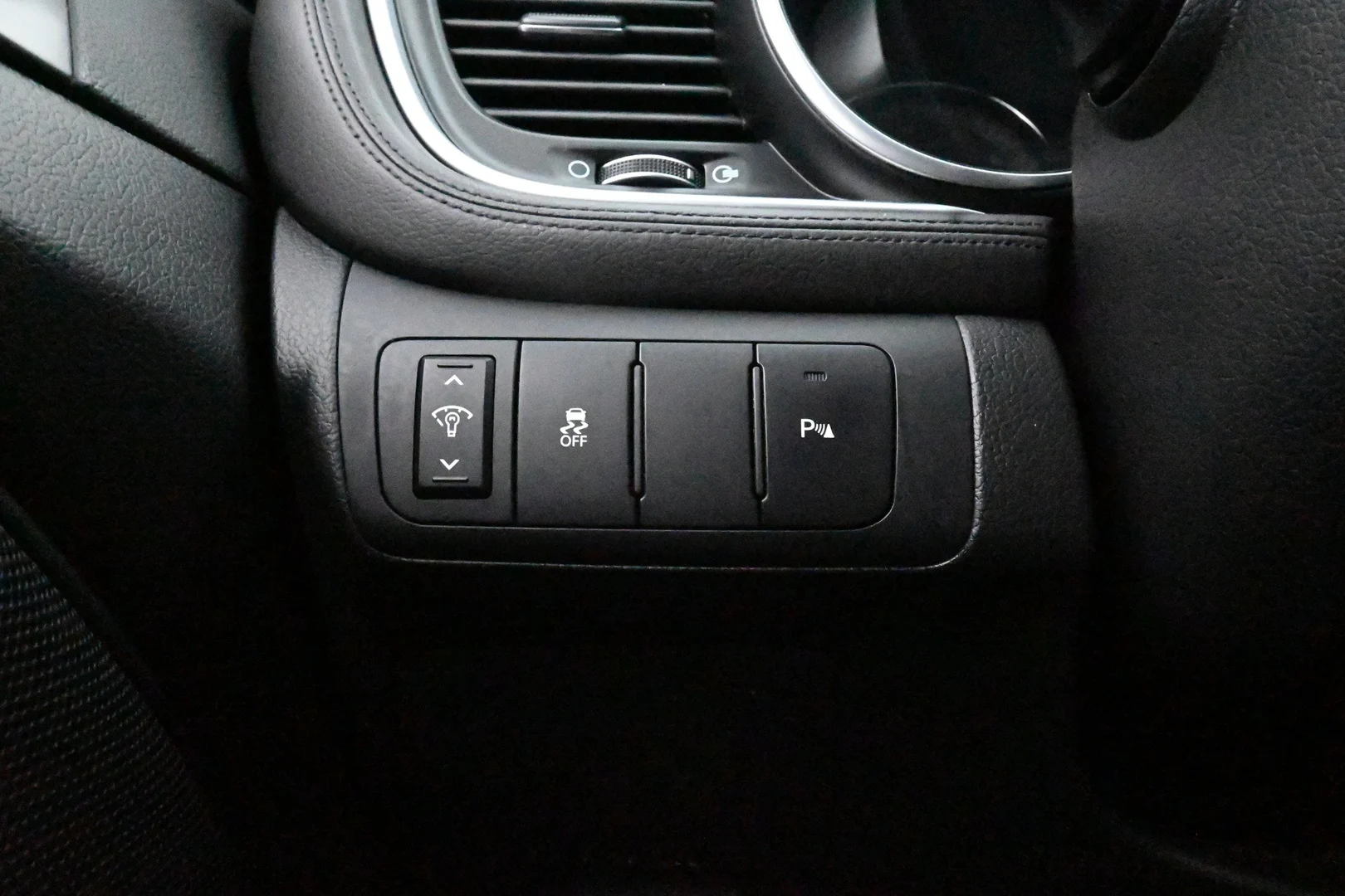 Car Image - 2pkLDbjwiC003dtairWOmn