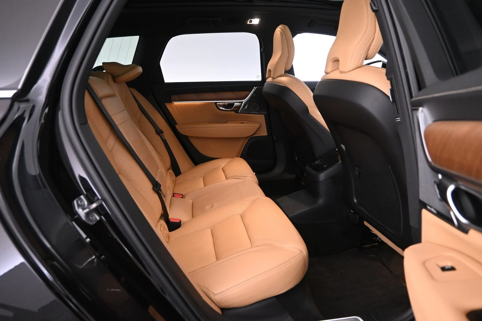 Car Image - 4vGFcujdTFeTG5EgxaAuDM