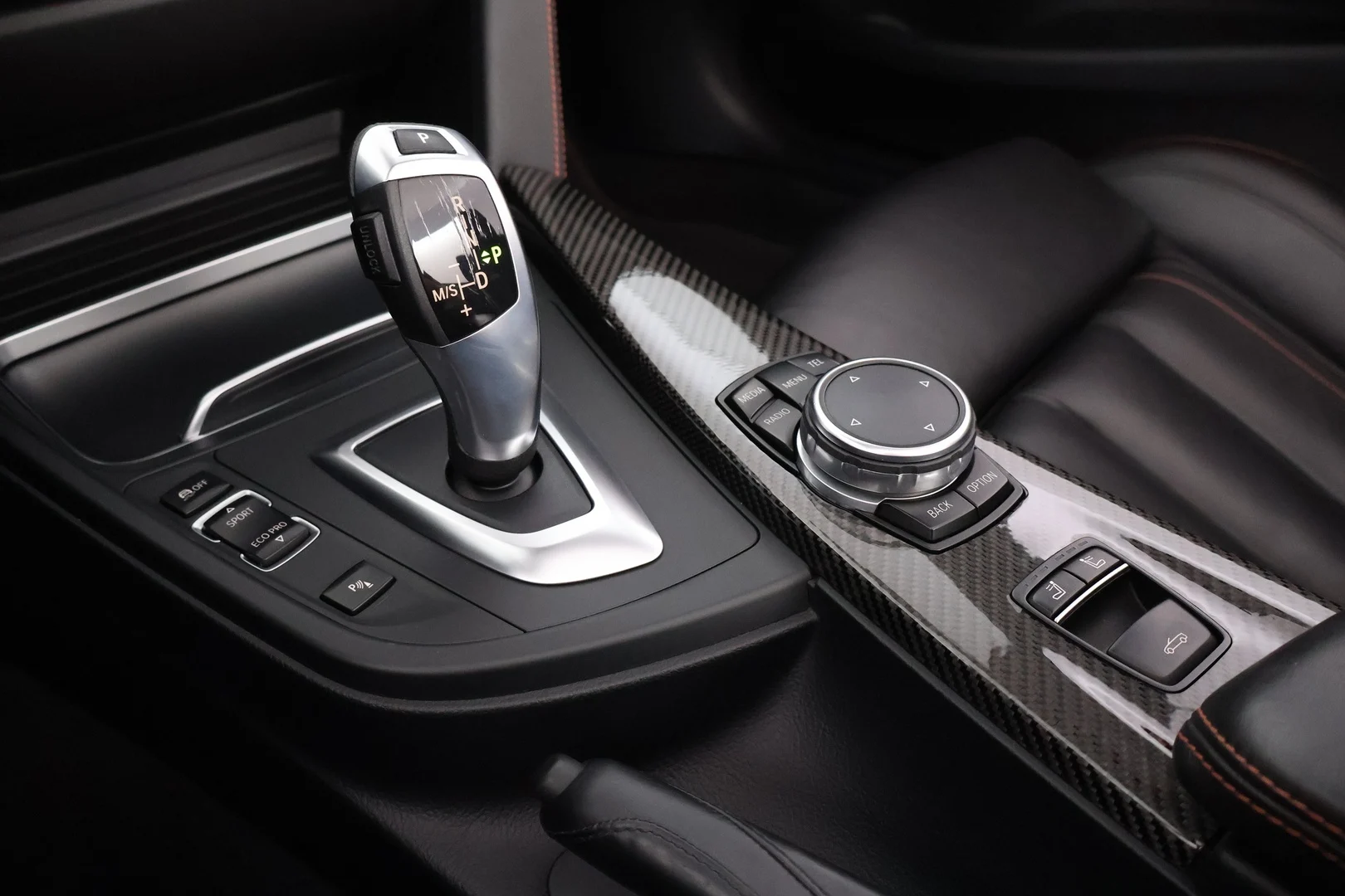 Car Image - 5iIZqgsZ1fFSkLVGbjc4E7