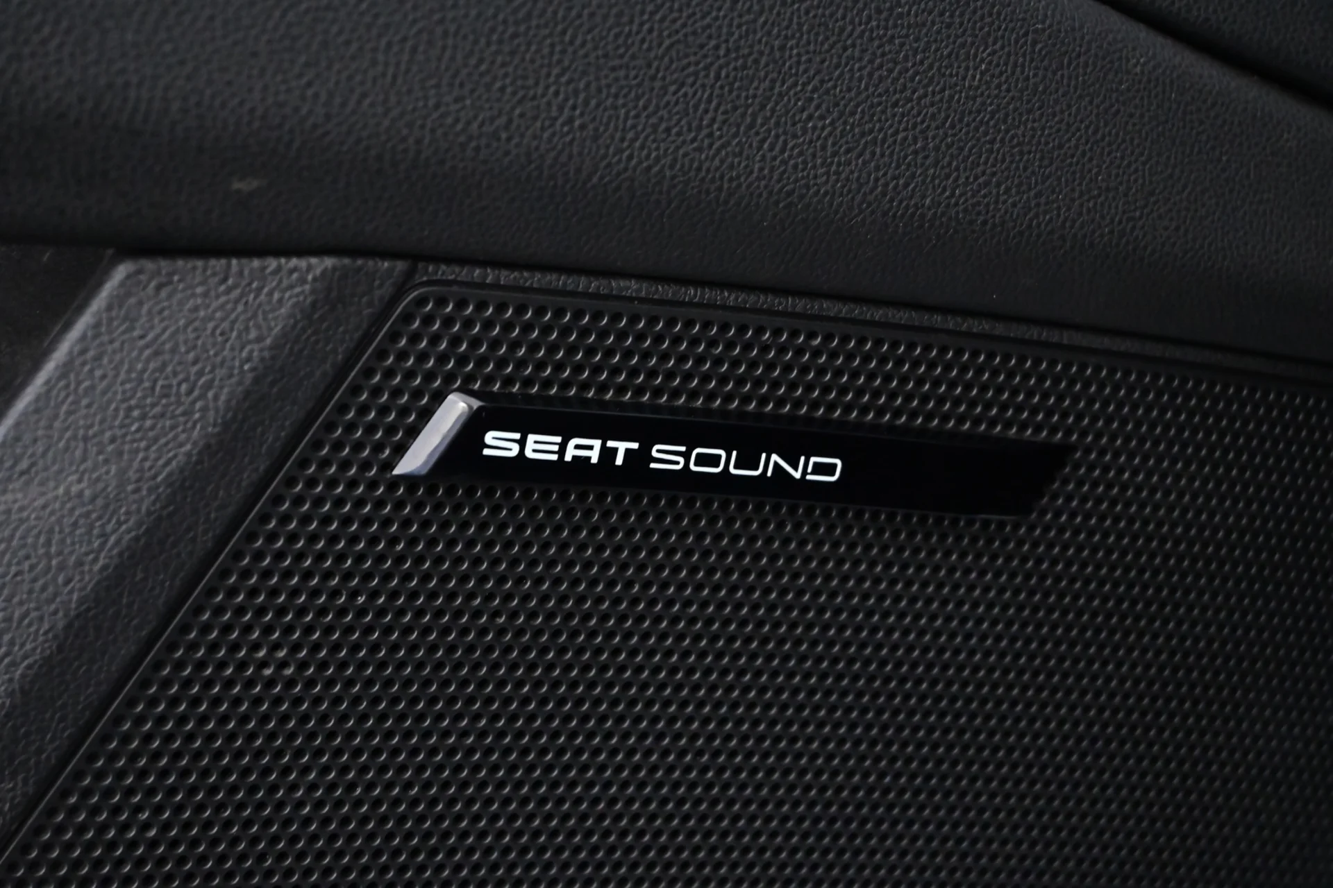 Car Image - nOls0K1jFgWiUWJqE4AH3