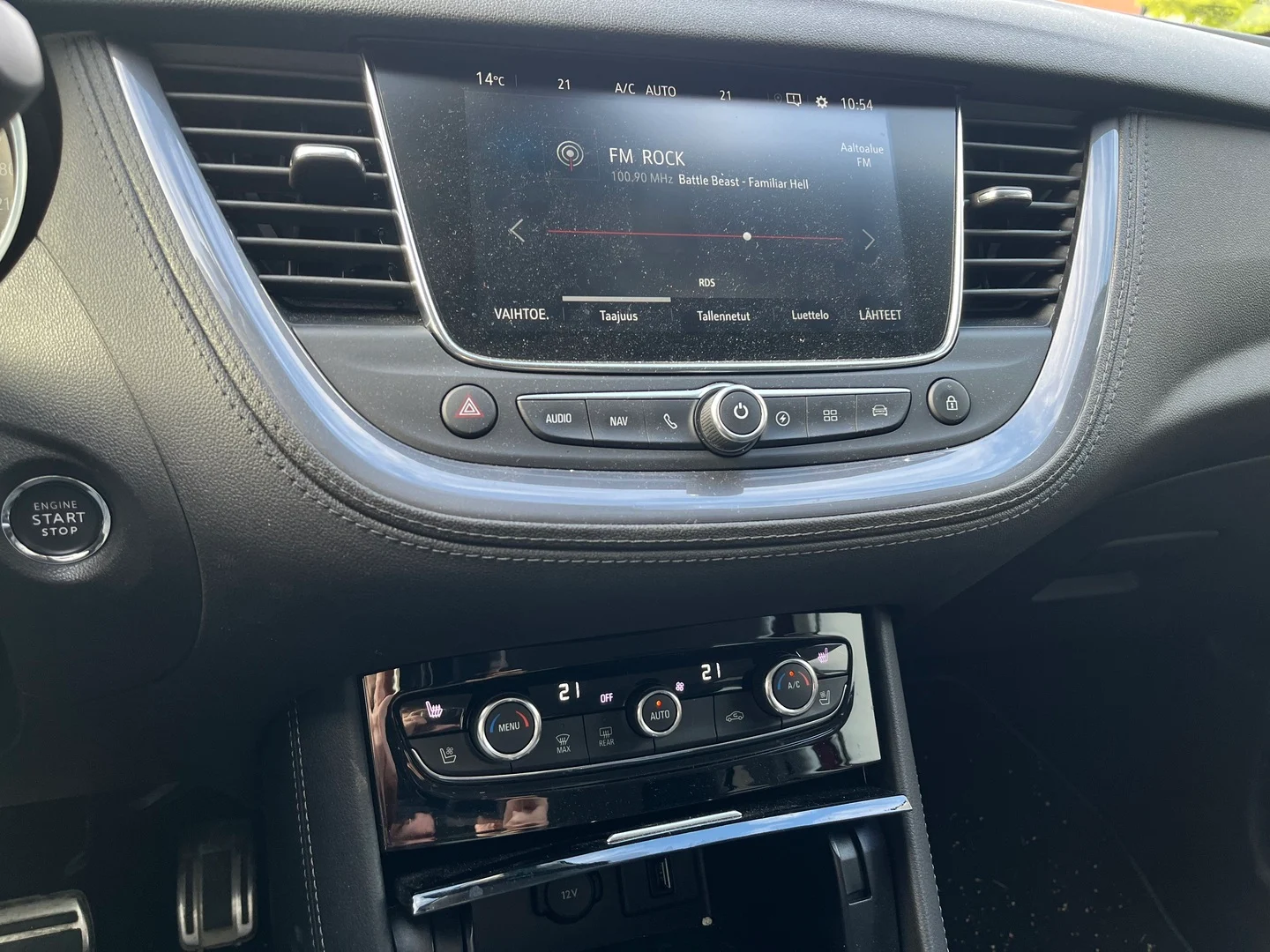 Car Image - 1Z11RLXJcpMKUrp4EQSt41