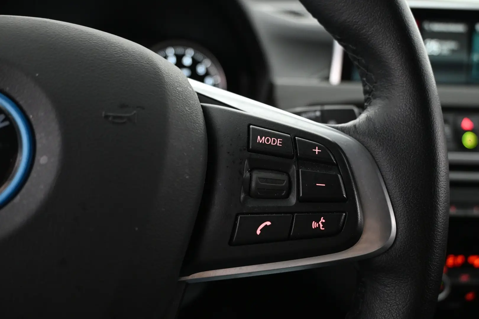 Car Image - 2VHEybPJmCtazf4pBCI5ec