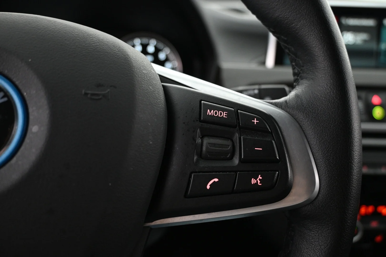 Car Image - 2VHEybPJmCtazf4pBCI5ec