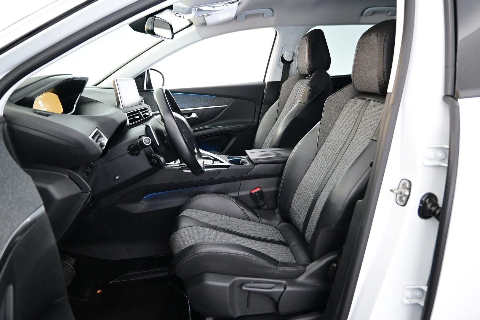 Car Image - 4jgxG9EemOS3gMZILnmE6l