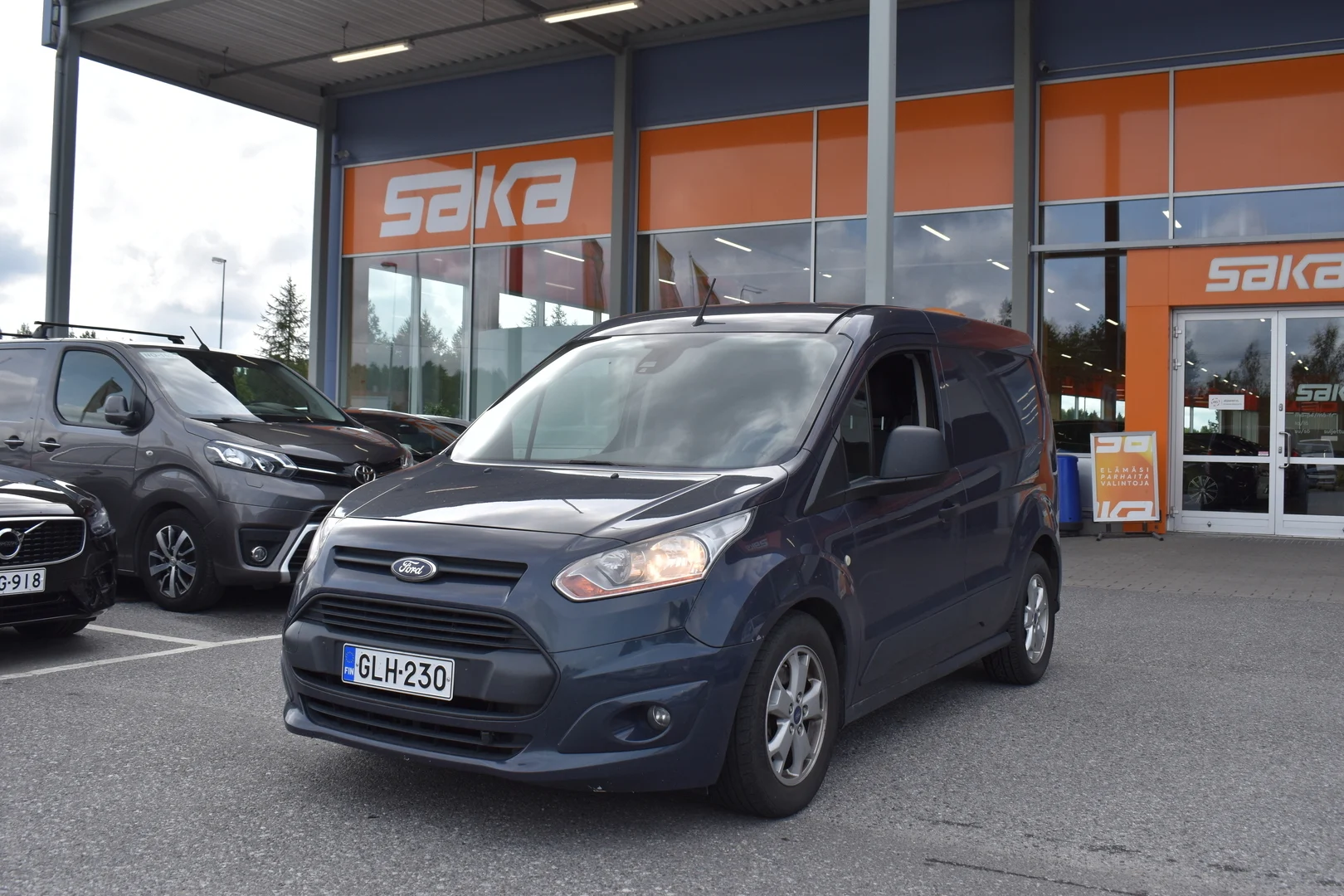 Car Image - 6sxFTKiy0oOsL0O4ccp3yI