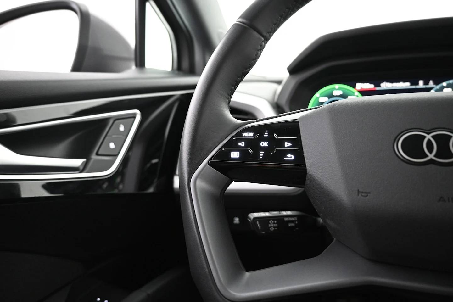 Car Image - 7a1cD1BK4mxwboW0pr338U