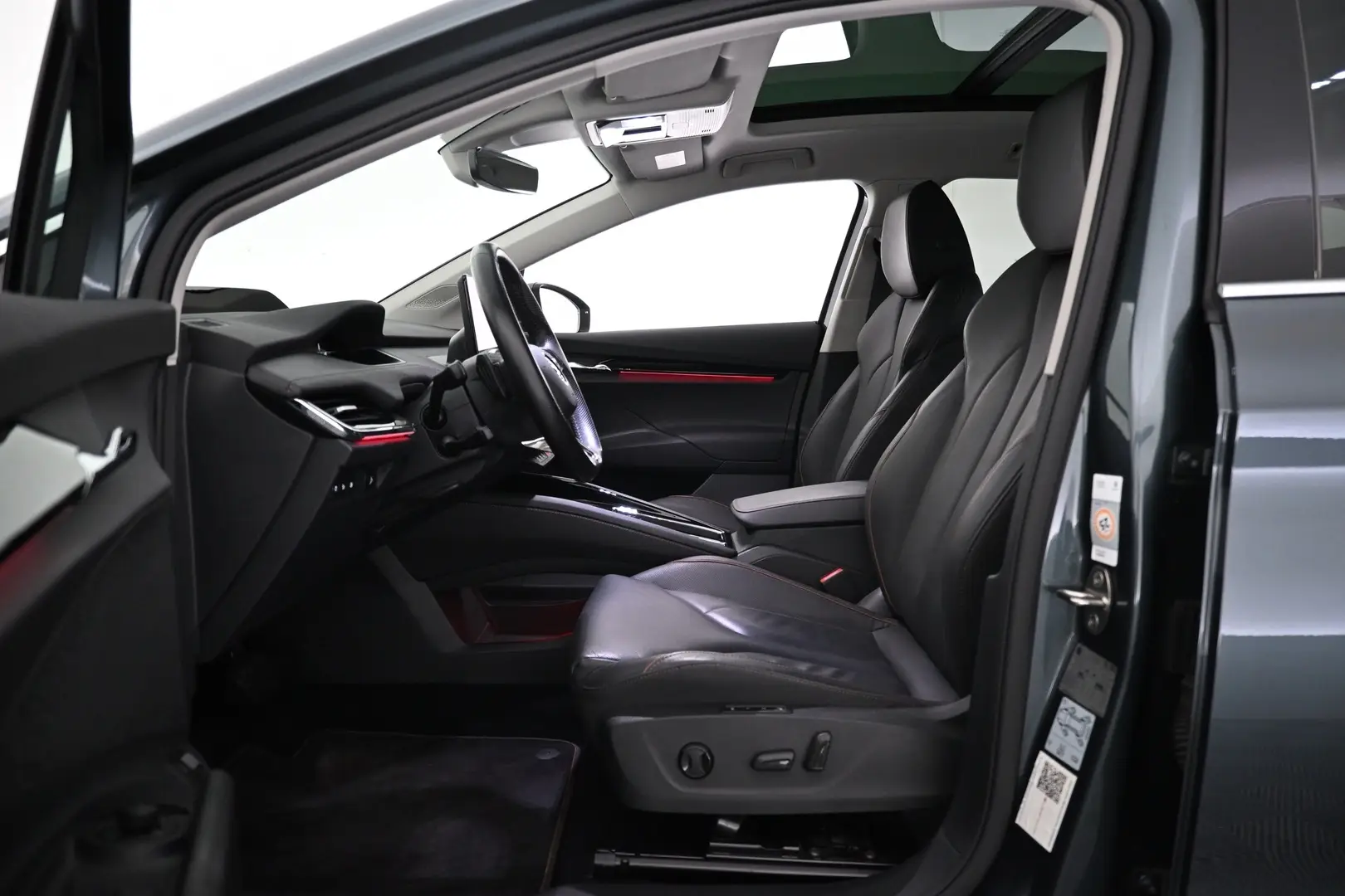Car Image - 5ZU6b68Dx6qH8kbUcgeGJl